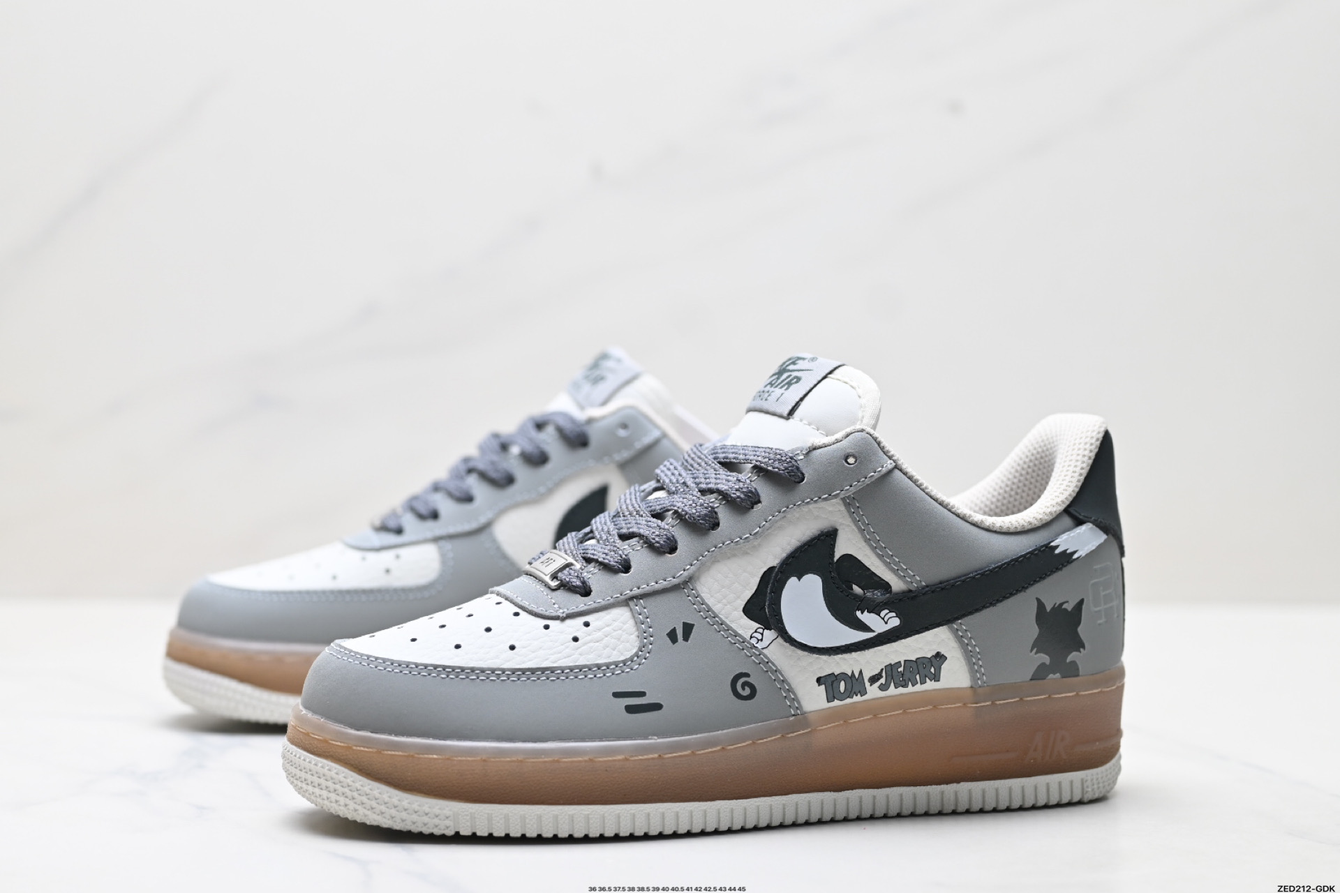 NIKE AIR FORCE 1‘07 CW1888-806-High Quatity Cheap Brand wholesale wholesaler seller Clothes Bags handbags Sneakers Top Fashion Clothing Shoes from China Factory Chinese suppliers best Quality Beautiful Price NIKE AIR FORCE 1‘07 CW1888-806