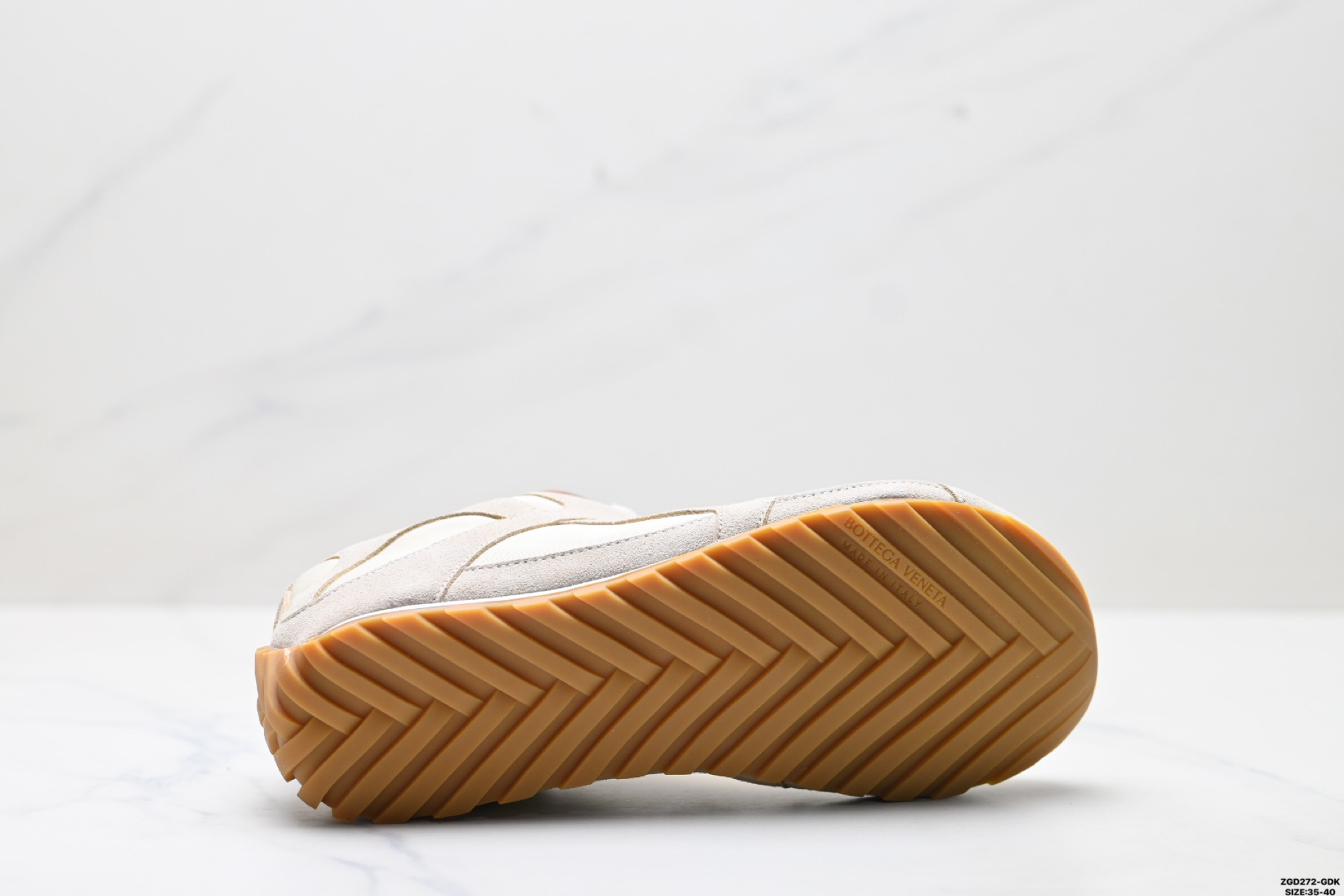 Bottega Veneta Orbit Lace-up Runner BV 葆蝶家时尚休闲王一博同款-Chinese UA Cheap High Quatity Brand Clothes Bags handbags Sneakers wholesale wholesaler seller from China Factory suppliers Fashion Clothing Shoes best Quality Beautiful Price Bottega Veneta Orbit Lace-up Runner BV 葆蝶家时尚休闲王一博同款