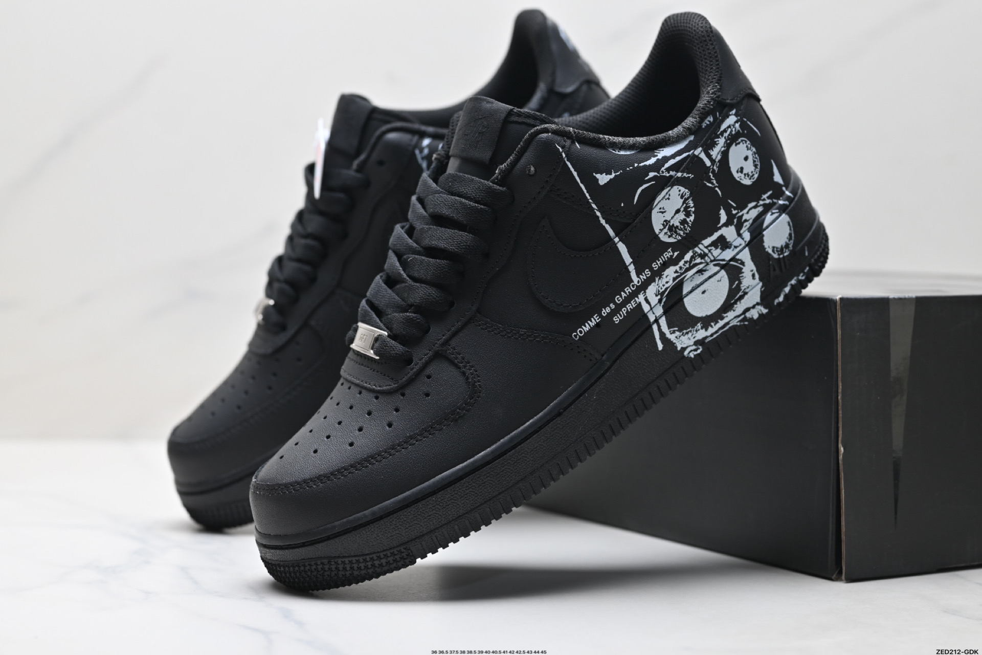 NIKE AIR FORCE 1‘07 923044-101-High Quatity Cheap Brand wholesale wholesaler seller Clothes Bags handbags Sneakers Top Fashion Clothing Shoes from China Factory Chinese suppliers best Quality Beautiful Price NIKE AIR FORCE 1‘07 923044-101