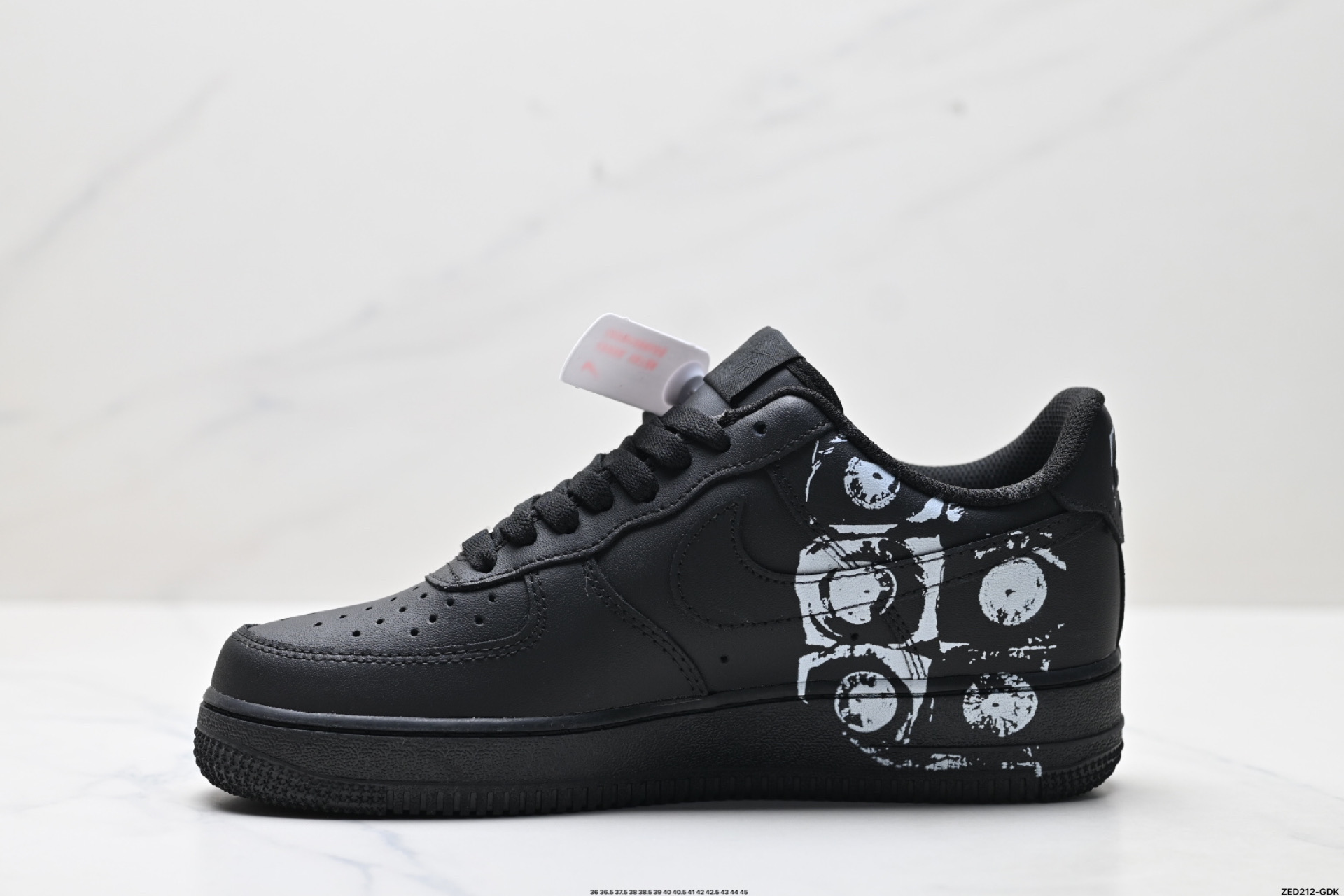 NIKE AIR FORCE 1‘07 923044-101-High Quatity Cheap Brand wholesale wholesaler seller Clothes Bags handbags Sneakers Top Fashion Clothing Shoes from China Factory Chinese suppliers best Quality Beautiful Price NIKE AIR FORCE 1‘07 923044-101