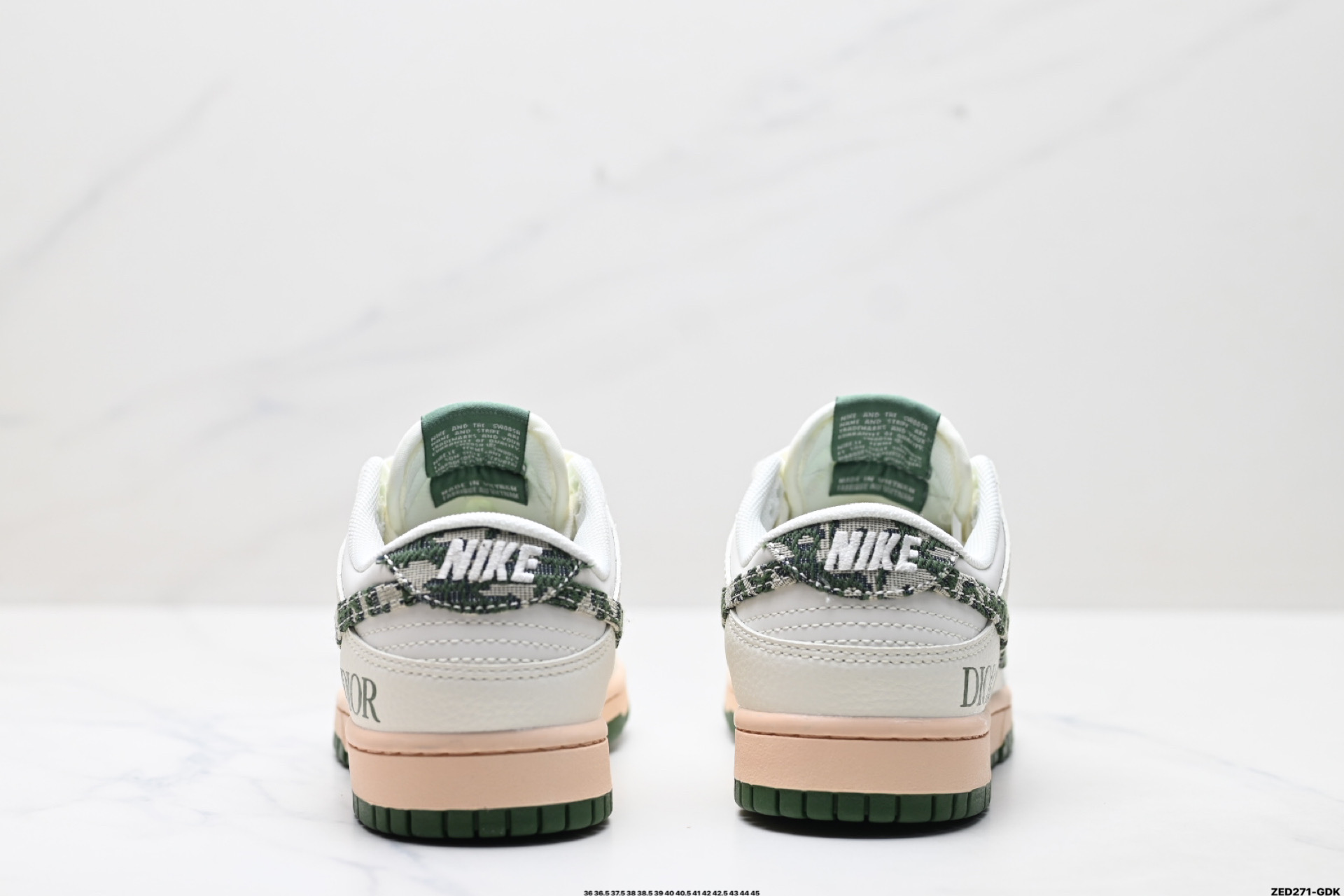 Nike Dunk Low Retro ‘DIY高端定制’耐克 低帮休闲运动板鞋 FC1688-226-High Quatity Cheap Brand wholesale wholesaler seller Clothes Bags handbags Sneakers Top Fashion Clothing Shoes from China Factory Chinese suppliers best Quality Beautiful Price Nike Dunk Low Retro ‘DIY高端定制’耐克 低帮休闲运动板鞋 FC1688-226