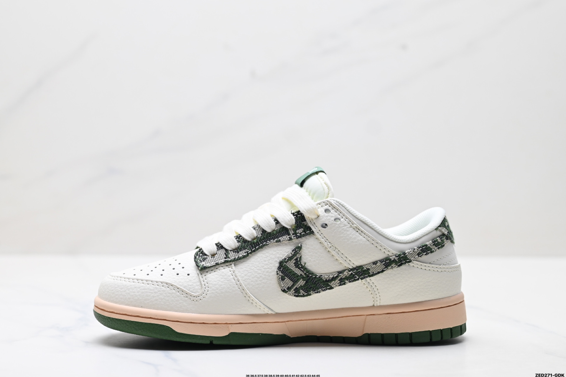 Nike Dunk Low Retro ‘DIY高端定制’耐克 低帮休闲运动板鞋 FC1688-226-High Quatity Cheap Brand wholesale wholesaler seller Clothes Bags handbags Sneakers Top Fashion Clothing Shoes from China Factory Chinese suppliers best Quality Beautiful Price Nike Dunk Low Retro ‘DIY高端定制’耐克 低帮休闲运动板鞋 FC1688-226