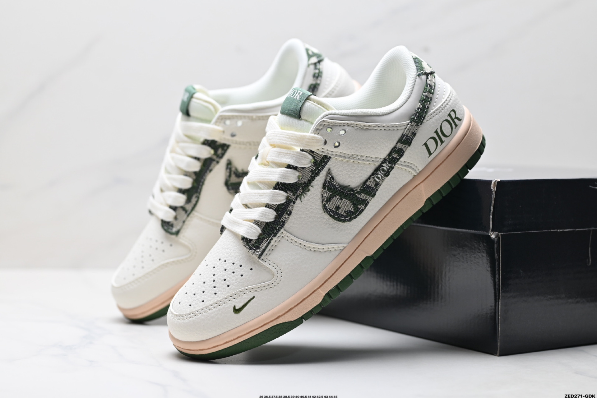 Nike Dunk Low Retro ‘DIY高端定制’耐克 低帮休闲运动板鞋 FC1688-226-High Quatity Cheap Brand wholesale wholesaler seller Clothes Bags handbags Sneakers Top Fashion Clothing Shoes from China Factory Chinese suppliers best Quality Beautiful Price Nike Dunk Low Retro ‘DIY高端定制’耐克 低帮休闲运动板鞋 FC1688-226