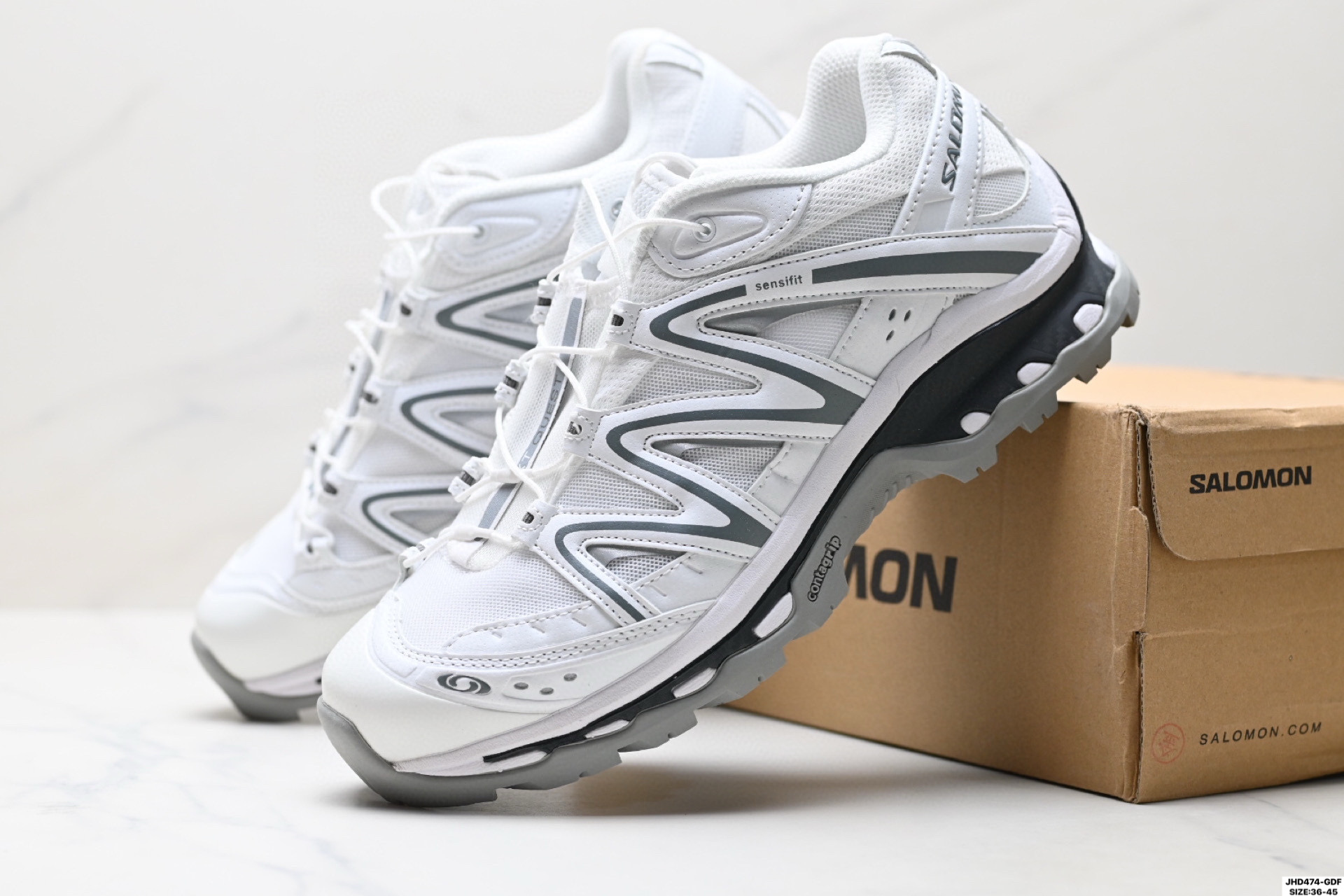 💰210
公司级✅SALOMON萨洛蒙 XT-QUEST 探索者系列户外越野跑鞋
鞋面采用SENSIFIT贴合技术 全方位贴合包裹脚型 鞋跟部鞋底牵引设计 提供强大的抓地性能 更适应野外崎岖不平的道路 其3D ADVANCED CHASSIS底盘 材料轻量大化 钉齿设计更具稳定性 防护性 鞋底易磨损区运用CONTAGRIP高耐磨材料 应对城市硬质路面长距离跑考验 
货号:417589-21
尺码:36-45
ID:JHD474-GDF