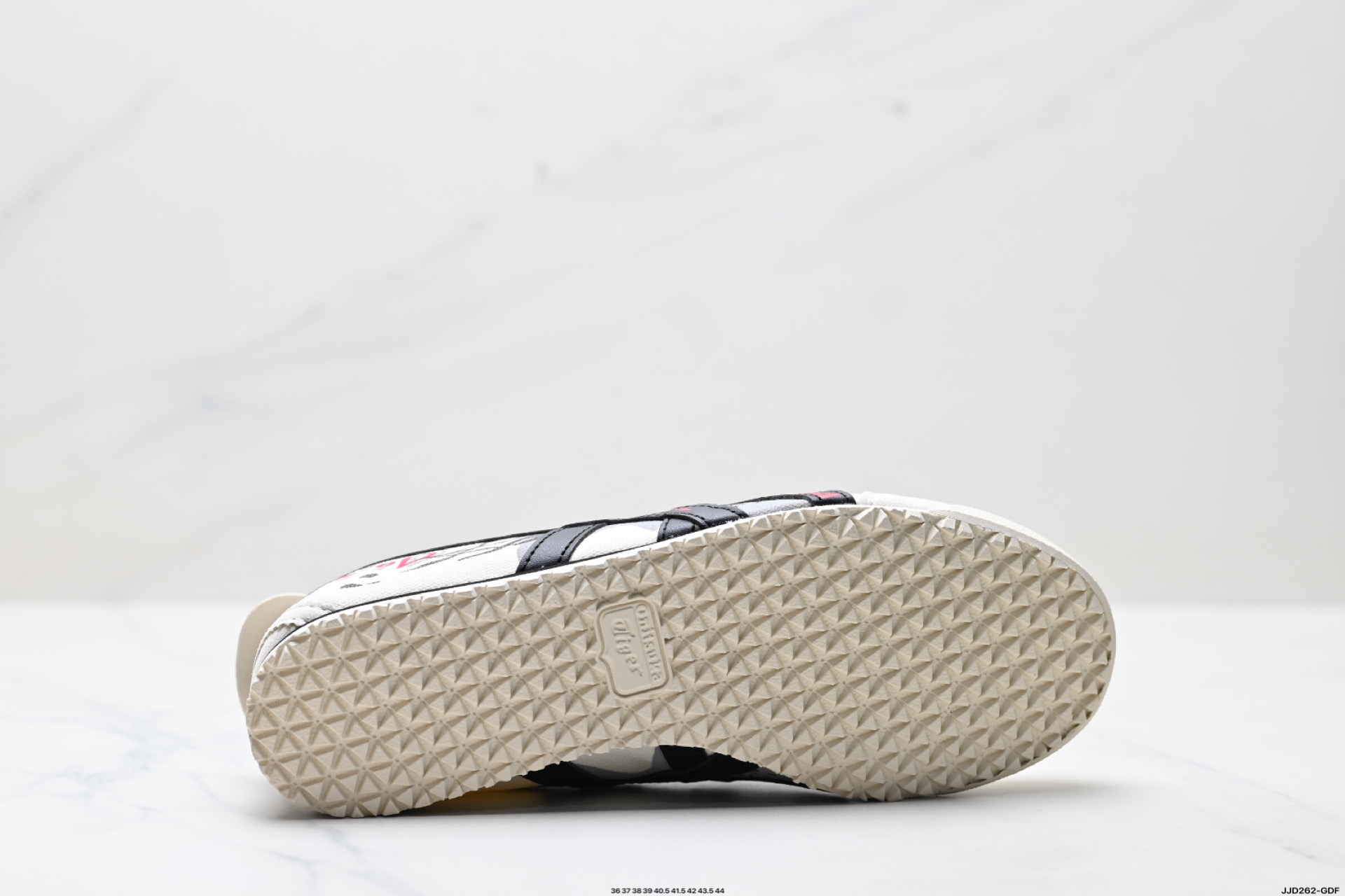 亚瑟士 Onitsuka Tiger Tokuten 布面 复古低帮休闲跑鞋 1183A360-205-Chinese UA Cheap High Quatity Brand Clothes Bags handbags Sneakers wholesale wholesaler seller from China Factory suppliers Fashion Clothing Shoes best Quality Beautiful Price 亚瑟士 Onitsuka Tiger Tokuten 布面 复古低帮休闲跑鞋 1183A360-205