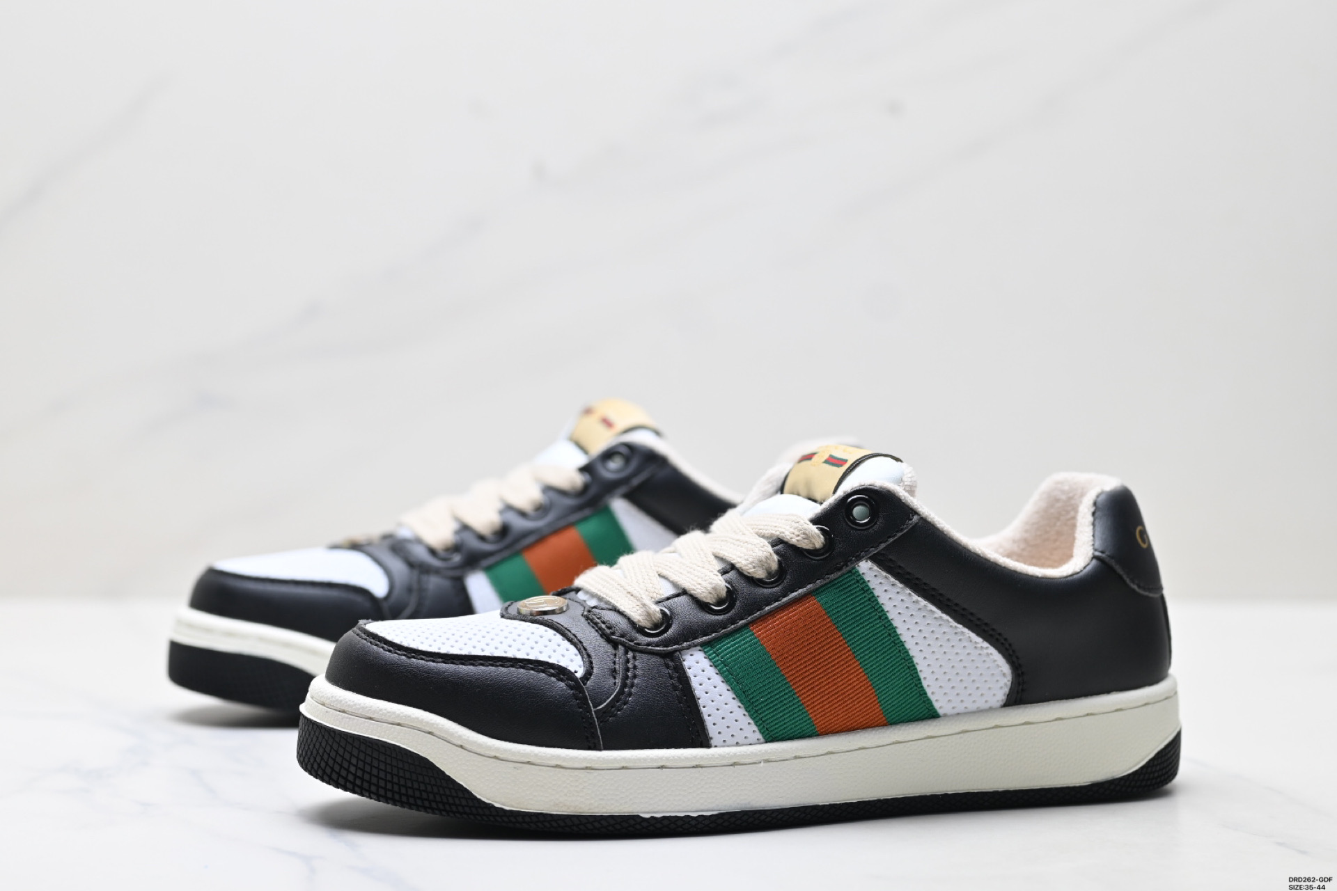 Gucci Screener: Zapatillas Retro con Diseño Distressed para un Look Vintage 5 i1749055450209 1966 0 3