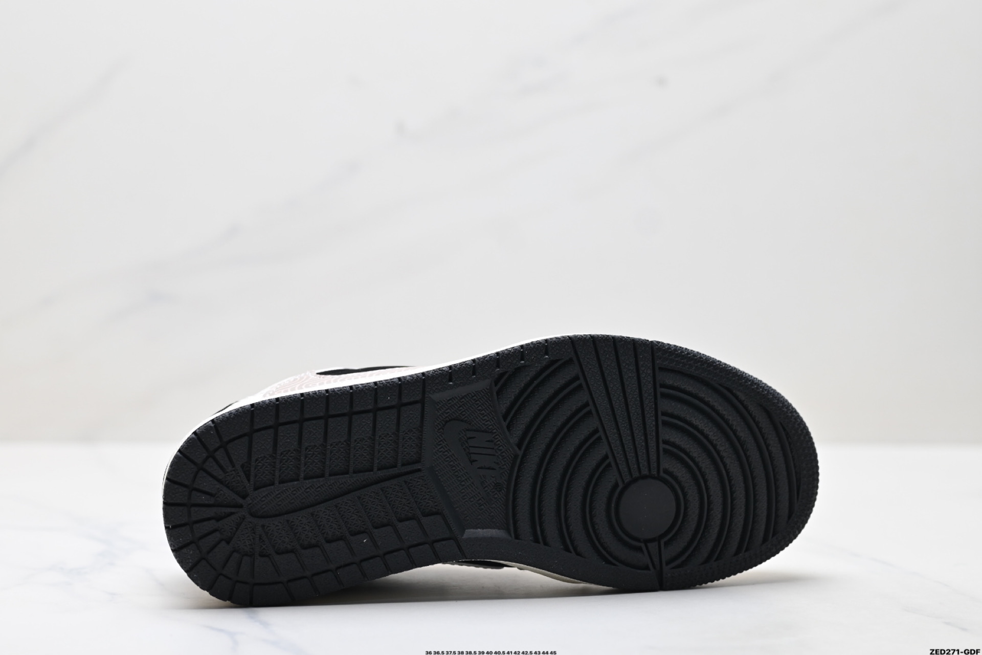 Nike Air Jordan 1 x Travis Scott AJ1倒勾 乔一倒钩 ‘DIY’定制 耐克 低帮文化篮球鞋 XS2024-047-High Quatity Cheap Brand wholesale wholesaler seller Clothes Bags handbags Sneakers Top Fashion Clothing Shoes from China Factory Chinese suppliers best Quality Beautiful Price Nike Air Jordan 1 x Travis Scott AJ1倒勾 乔一倒钩 ‘DIY’定制 耐克 低帮文化篮球鞋 XS2024-047