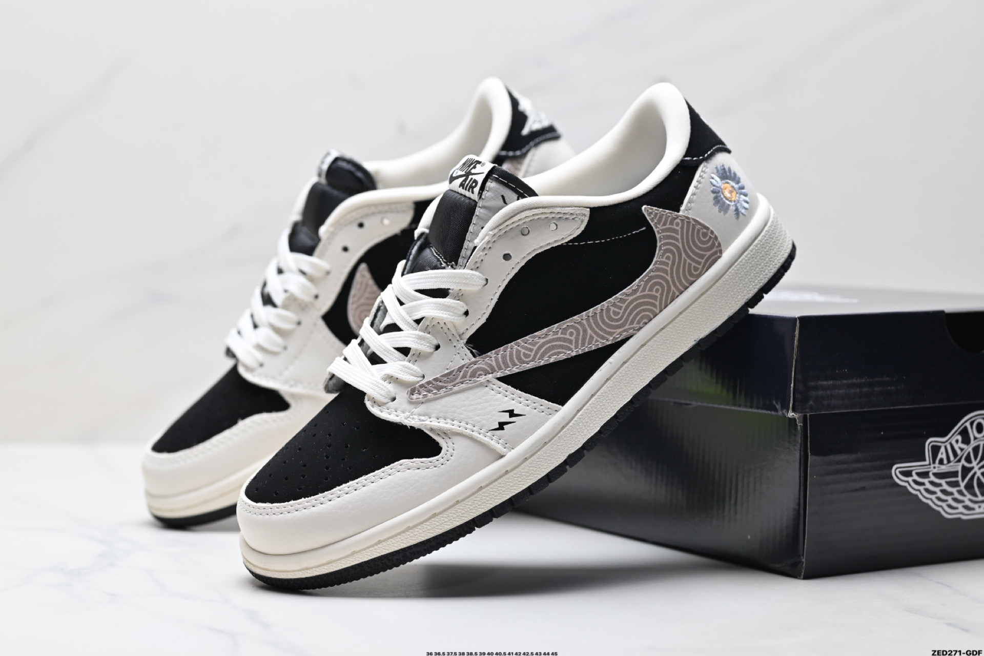 Nike Air Jordan 1 x Travis Scott AJ1倒勾 乔一倒钩 ‘DIY’定制 耐克 低帮文化篮球鞋 XS2024-047-High Quatity Cheap Brand wholesale wholesaler seller Clothes Bags handbags Sneakers Top Fashion Clothing Shoes from China Factory Chinese suppliers best Quality Beautiful Price Nike Air Jordan 1 x Travis Scott AJ1倒勾 乔一倒钩 ‘DIY’定制 耐克 低帮文化篮球鞋 XS2024-047