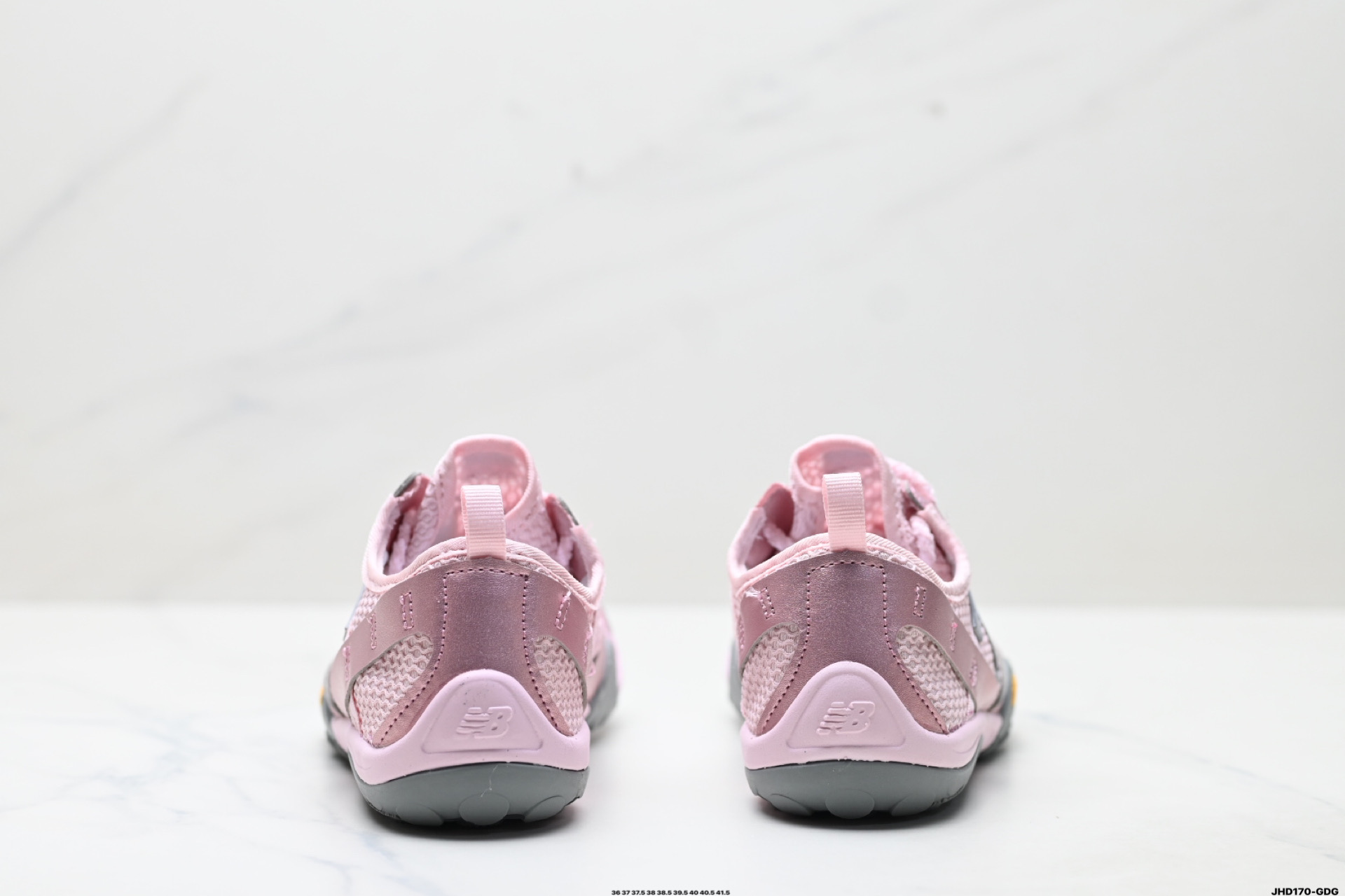 New Balance MT10系列 新百伦 薄底赤足鞋 防滑耐磨平衡轻便 低帮休闲城市通勤跑步鞋 MT10OMA-Chinese UA Cheap High Quatity Brand Clothes Bags handbags Sneakers wholesale wholesaler seller from China Factory suppliers Fashion Clothing Shoes best Quality Beautiful Price New Balance MT10系列 新百伦 薄底赤足鞋 防滑耐磨平衡轻便 低帮休闲城市通勤跑步鞋 MT10OMA