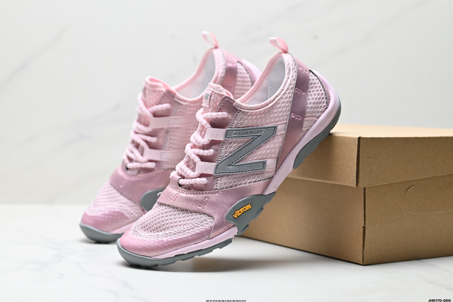 New Balance MT10系列 新百伦 薄底赤足鞋 防滑耐磨平衡轻便 低帮休闲城市通勤跑步鞋 MT10OMA-Chinese UA Cheap High Quatity Brand Clothes Bags handbags Sneakers wholesale wholesaler seller from China Factory suppliers Fashion Clothing Shoes best Quality Beautiful Price New Balance MT10系列 新百伦 薄底赤足鞋 防滑耐磨平衡轻便 低帮休闲城市通勤跑步鞋 MT10OMA