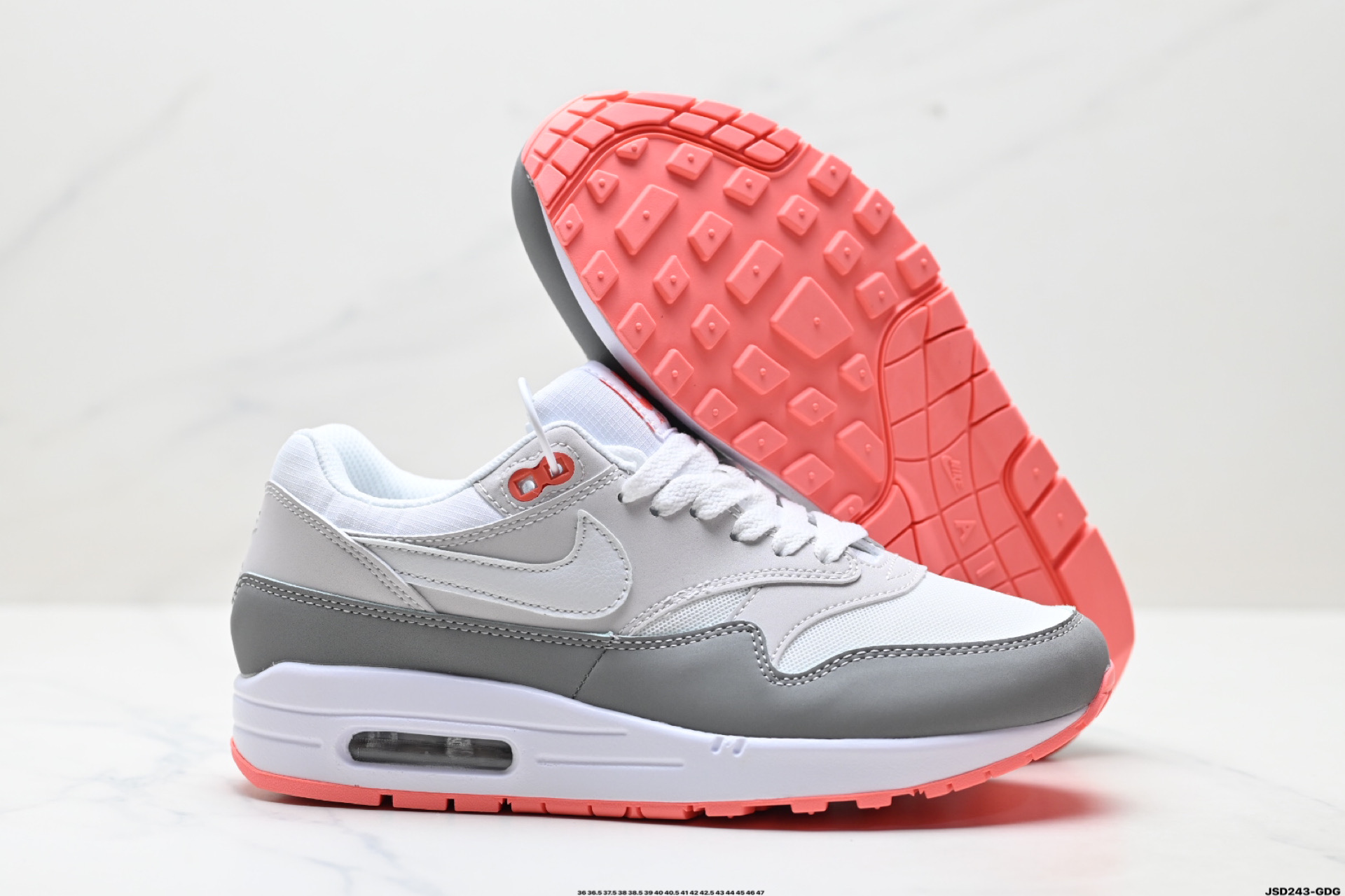 Nike Air Max 1 耐克气垫 缓震 耐磨运动鞋 鞋身材质均选择皮革 织物 FN0697-100-High Quatity Cheap Brand wholesale wholesaler seller Clothes Bags handbags Sneakers Top Fashion Clothing Shoes from China Factory Chinese suppliers best Quality Beautiful Price Nike Air Max 1 耐克气垫 缓震 耐磨运动鞋 鞋身材质均选择皮革 织物 FN0697-100