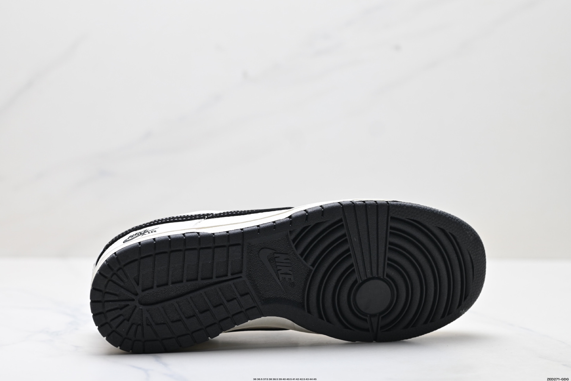 Nike Dunk Low Retro ‘DIY高端定制’耐克 低帮休闲运动板鞋 LW1818-118-High Quatity Cheap Brand wholesale wholesaler seller Clothes Bags handbags Sneakers Top Fashion Clothing Shoes from China Factory Chinese suppliers best Quality Beautiful Price Nike Dunk Low Retro ‘DIY高端定制’耐克 低帮休闲运动板鞋 LW1818-118