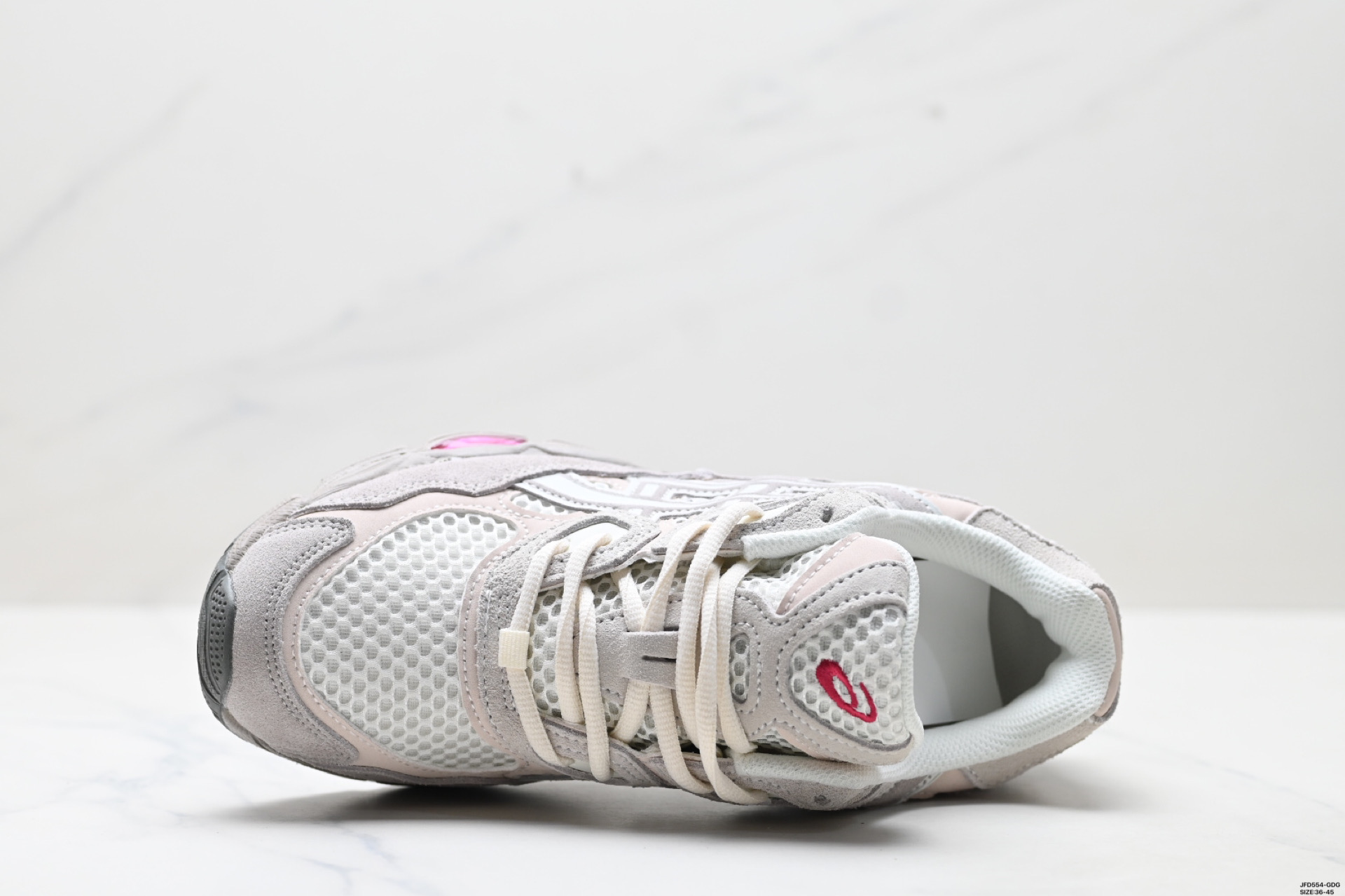 ASICS GEL-NYC 亚瑟士 透气网眼鞋面 1203A372-100