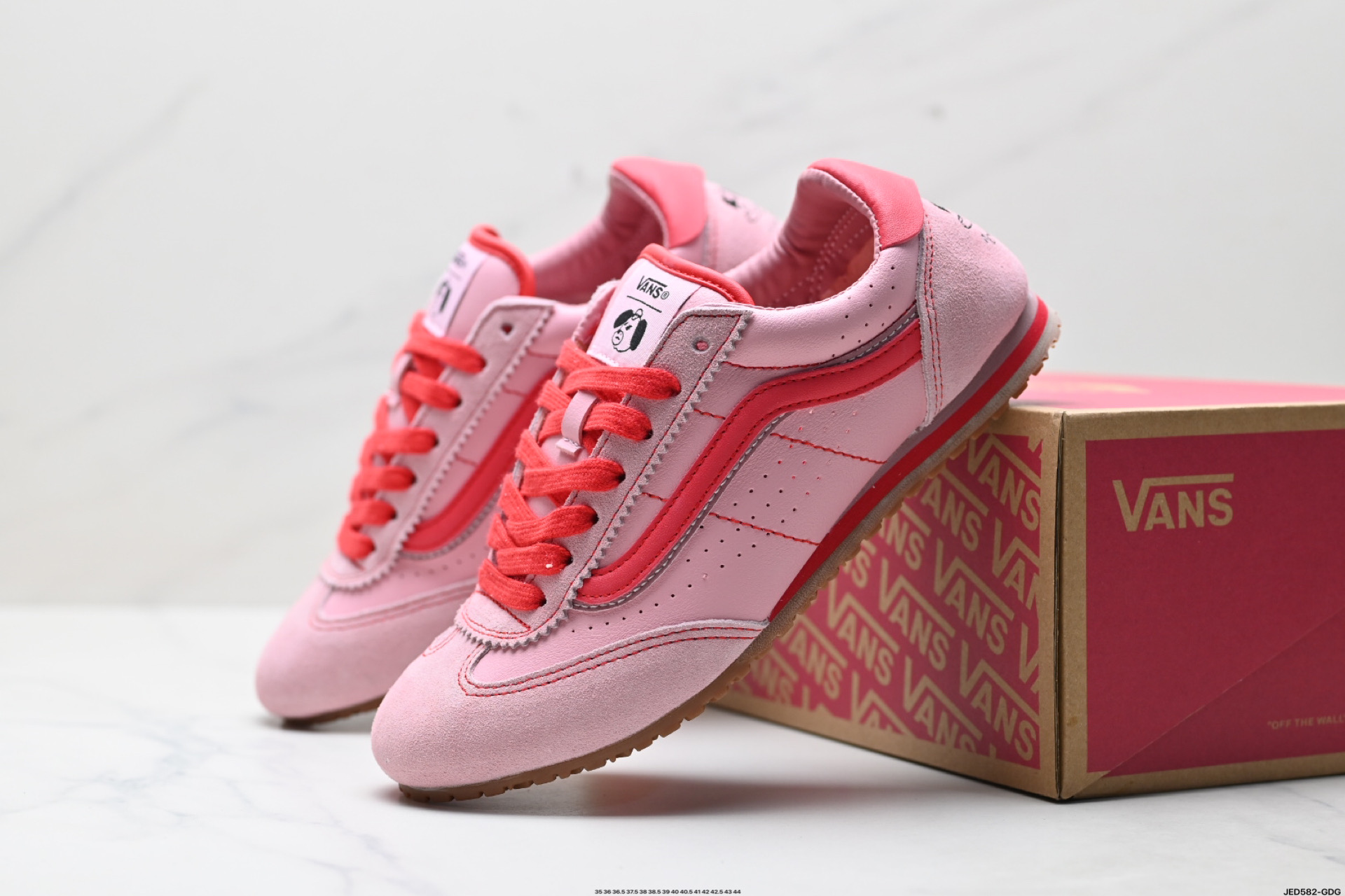 范斯RIROO x VANS SUPER LOWPRO联名舒适低帮休闲鞋 联名设计的男女板鞋-Chinese UA Cheap High Quatity Brand Clothes Bags handbags Sneakers wholesale wholesaler seller from China Factory suppliers Fashion Clothing Shoes best Quality Beautiful Price 范斯RIROO x VANS SUPER LOWPRO联名舒适低帮休闲鞋 联名设计的男女板鞋