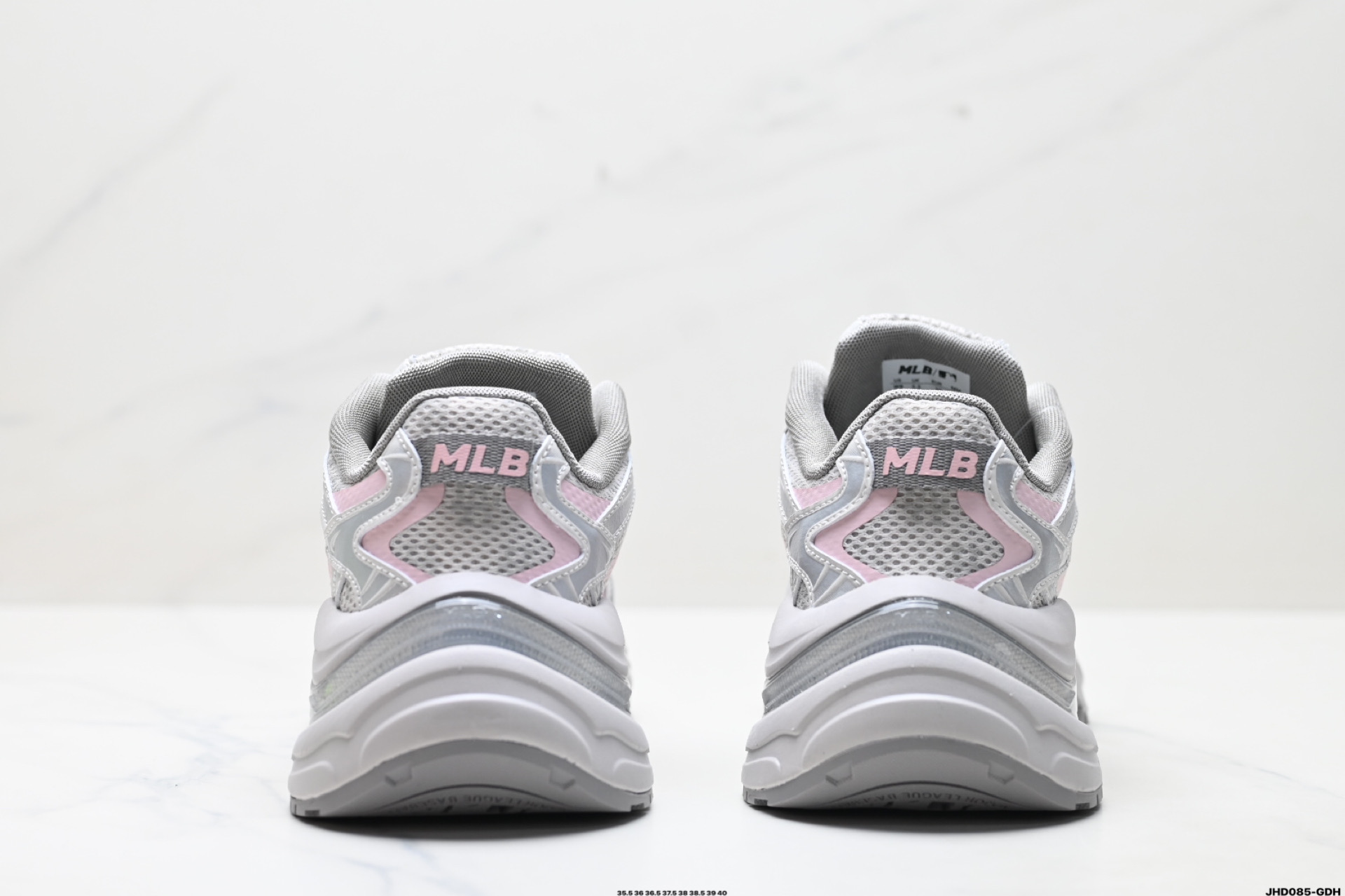 MLB New York Yankees Curve Runner 舒适百搭 防滑耐磨 低帮 流浪鞋跑步鞋 3ARNSPL5N