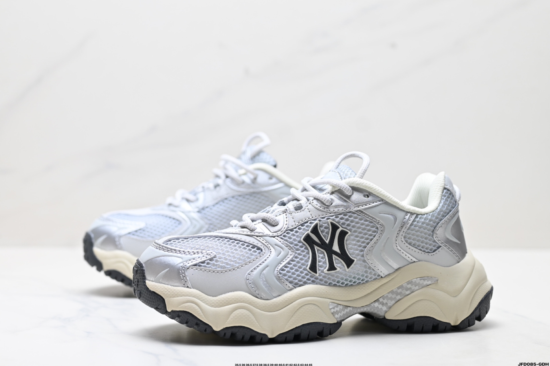 MLB CARGO CHUNKY 纽约洋基队 时尚百搭休闲运动潮流 防滑耐磨 低帮 老爹鞋 3ASHW075N