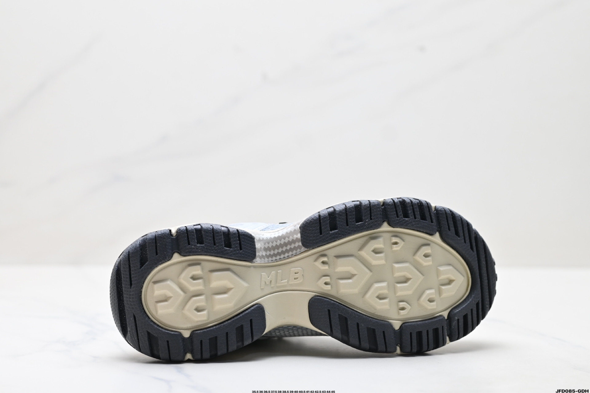 MLB CARGO CHUNKY 纽约洋基队 时尚百搭休闲运动潮流 防滑耐磨 低帮 老爹鞋 3ASHW075N