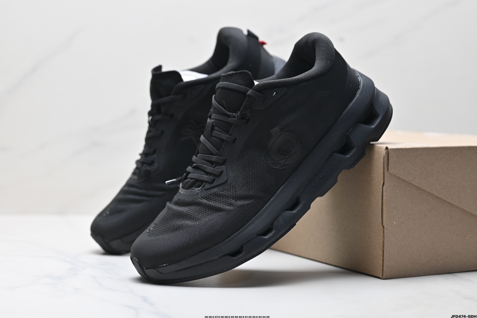 On昂跑 Cloudzone 柔软舒适防滑耐磨 低帮 休闲跑步鞋