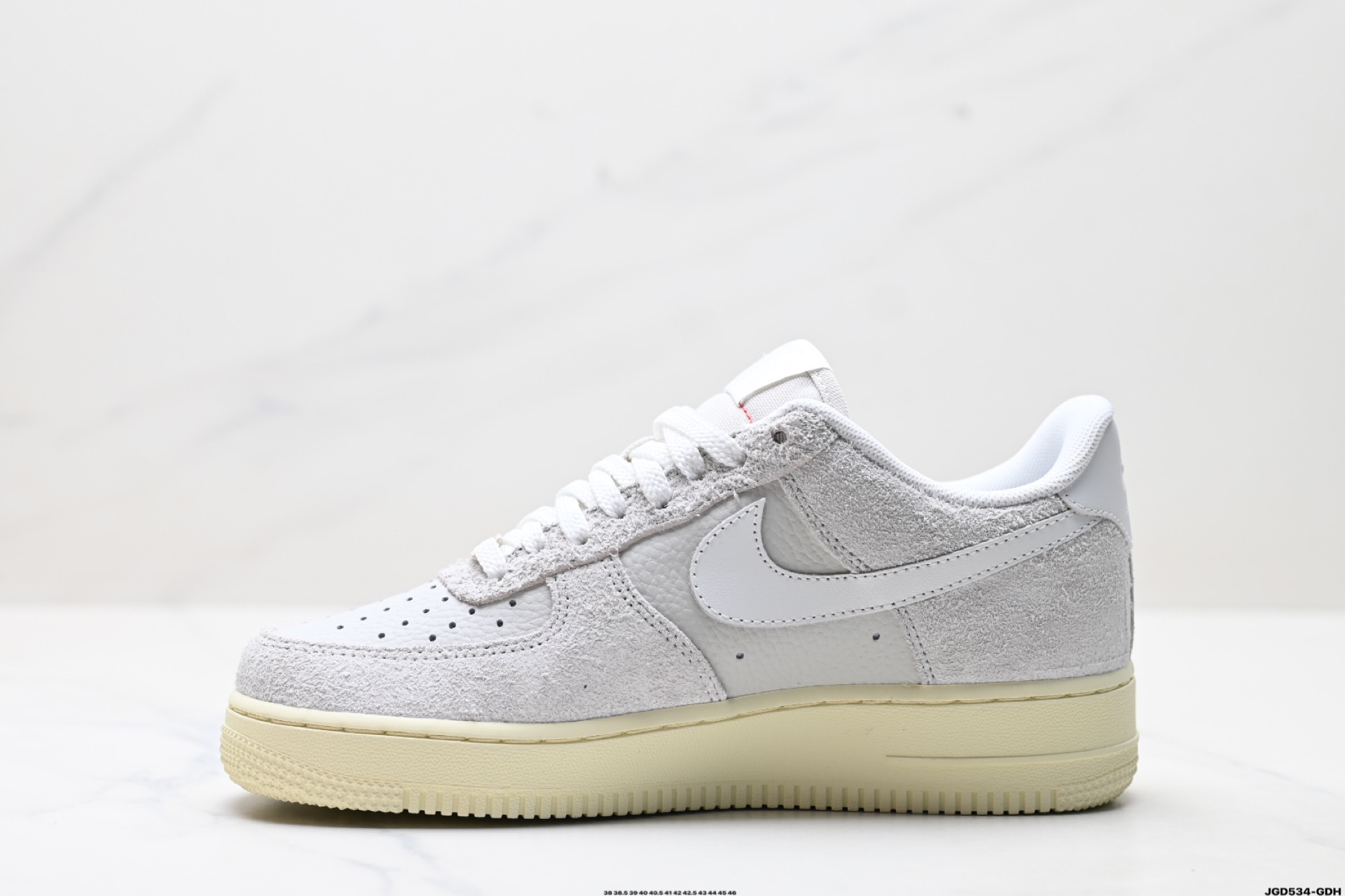 NIKE AIR FORCE 1‘07 LX  HF2897-001