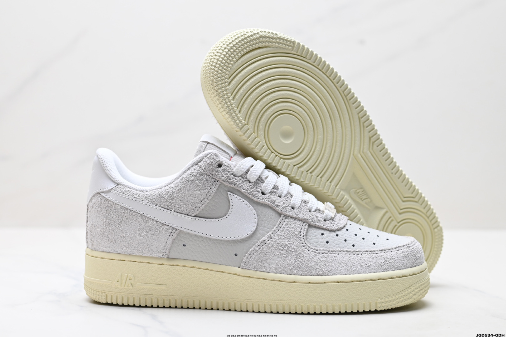 NIKE AIR FORCE 1‘07 LX  HF2897-001