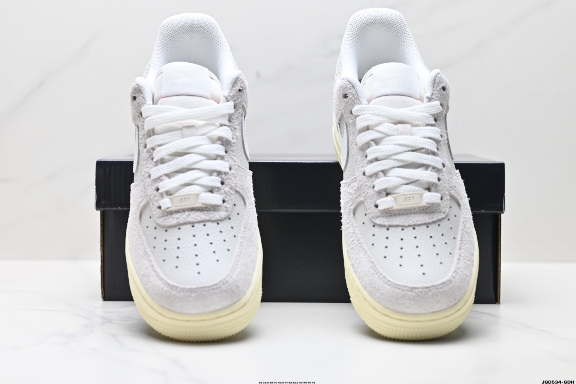 NIKE AIR FORCE 1‘07 LX  HF2897-001