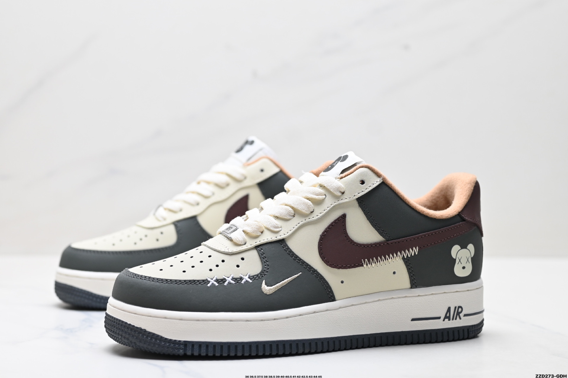 NIKE AIR FORCE 1‘07 LV8  AM1588-001