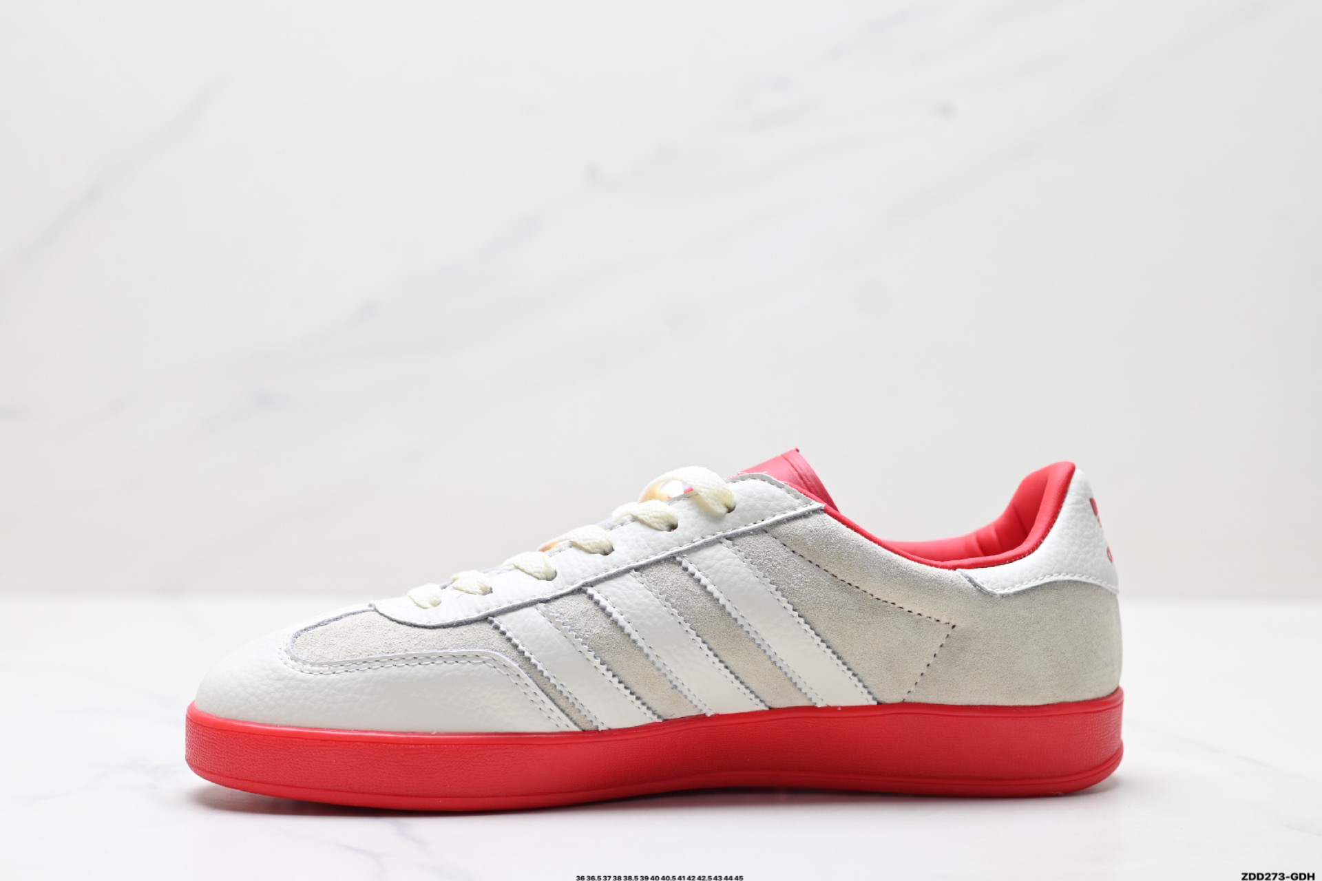 Adidas Originals Samba OG ‘DIY’桑巴舞系列 阿迪达斯 三叶草绅士德训足球风百搭低帮休闲运动板鞋 DD6610