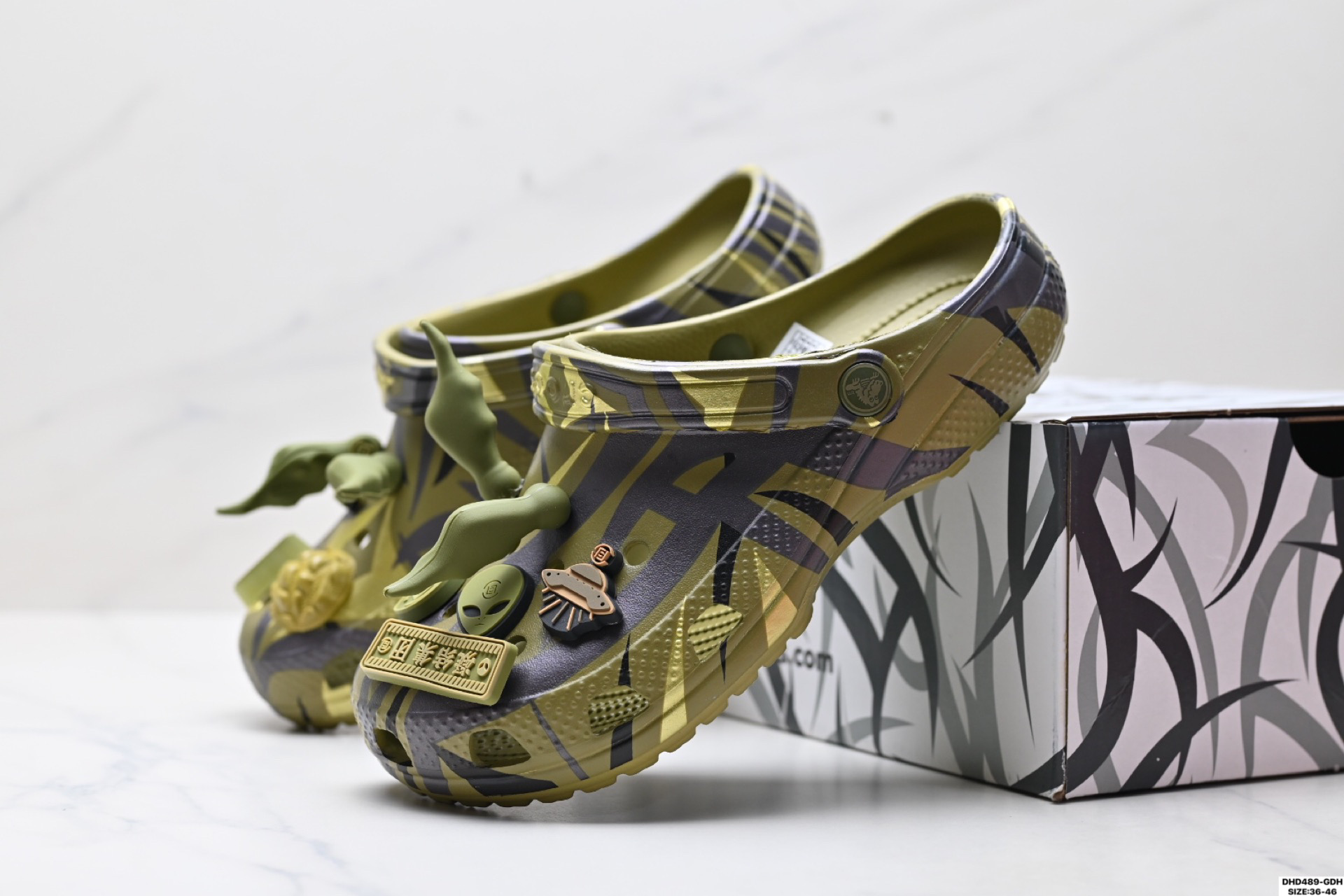 Clot x Crocs Classic Clog卡骆驰休闲沙滩洞洞拖鞋凉鞋-Chinese UA Cheap High Quatity Brand Clothes Bags handbags Sneakers wholesale wholesaler seller from China Factory suppliers Fashion Clothing Shoes best Quality Beautiful Price Clot x Crocs Classic Clog卡骆驰休闲沙滩洞洞拖鞋凉鞋