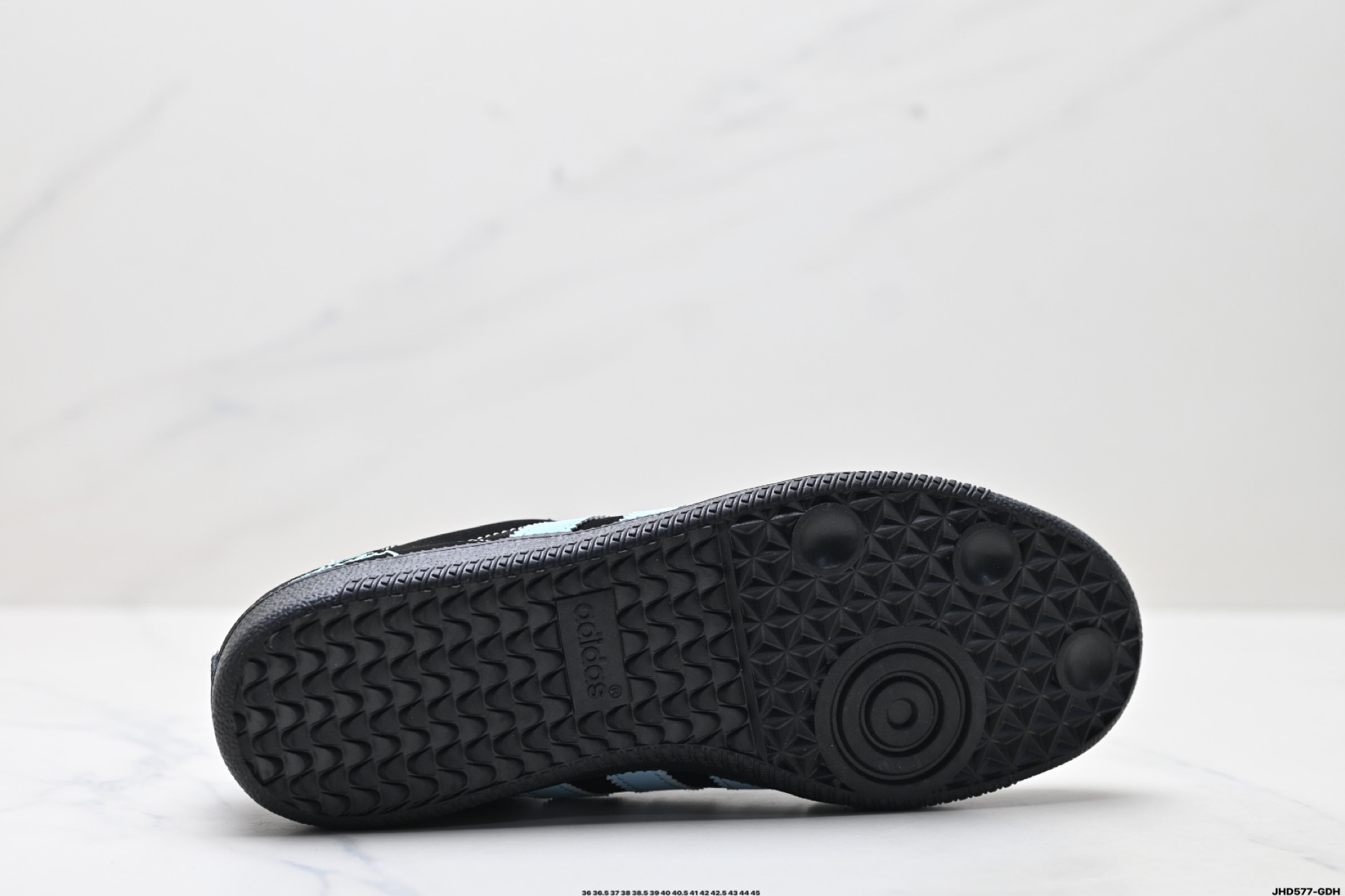 Adidas Originals Samba OG ‘DIY’桑巴舞系列 阿迪达斯 三叶草绅士德训足球风百搭低帮休闲运动板鞋 XR0003