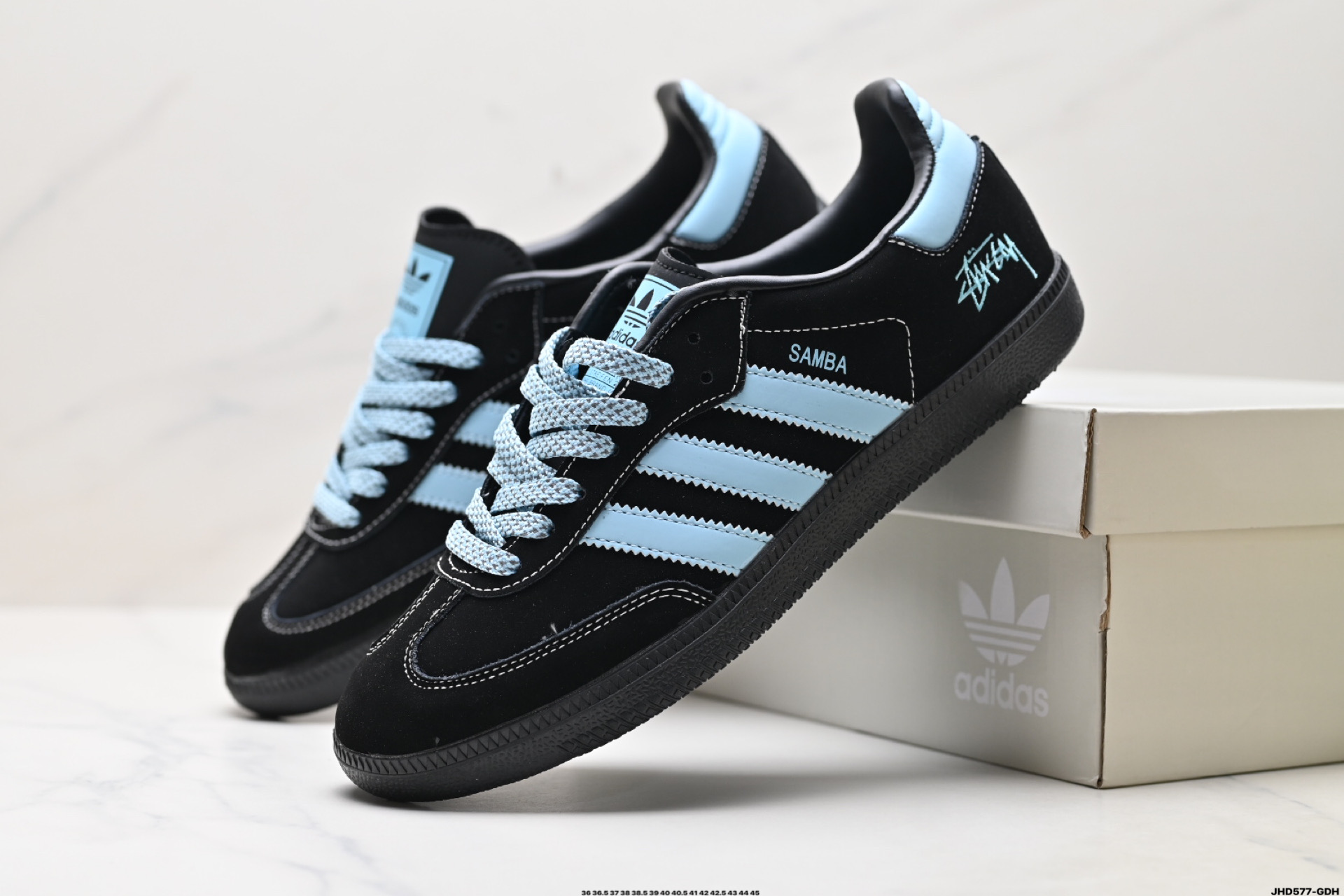 Adidas Originals Samba OG ‘DIY’桑巴舞系列 阿迪达斯 三叶草绅士德训足球风百搭低帮休闲运动板鞋 XR0003