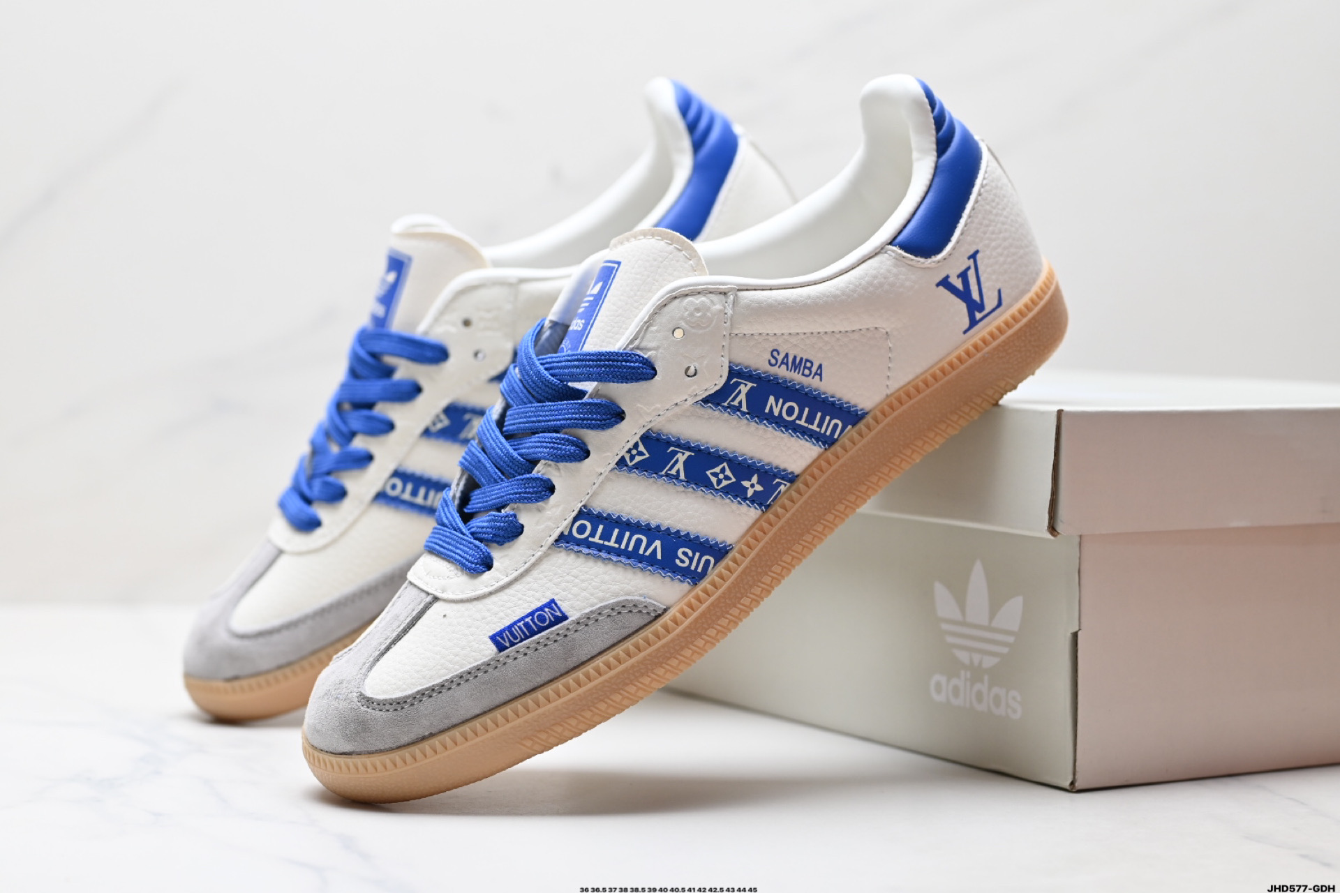 Adidas Originals Samba OG ‘DIY’桑巴舞系列 阿迪达斯 三叶草绅士德训足球风百搭低帮休闲运动板鞋 XR0005