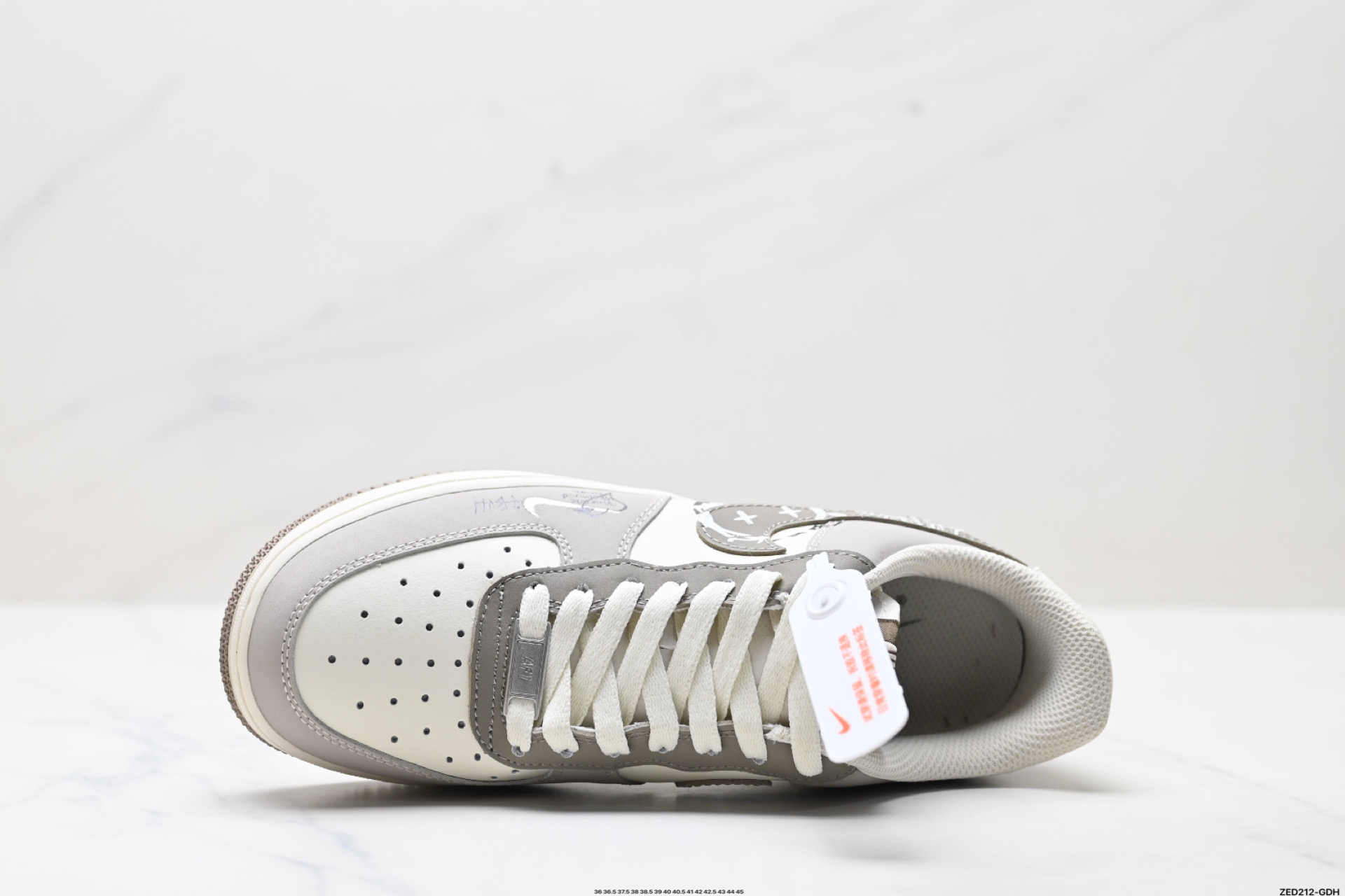 NIKE AIR FORCE 1‘07 LV8  DB3301-881