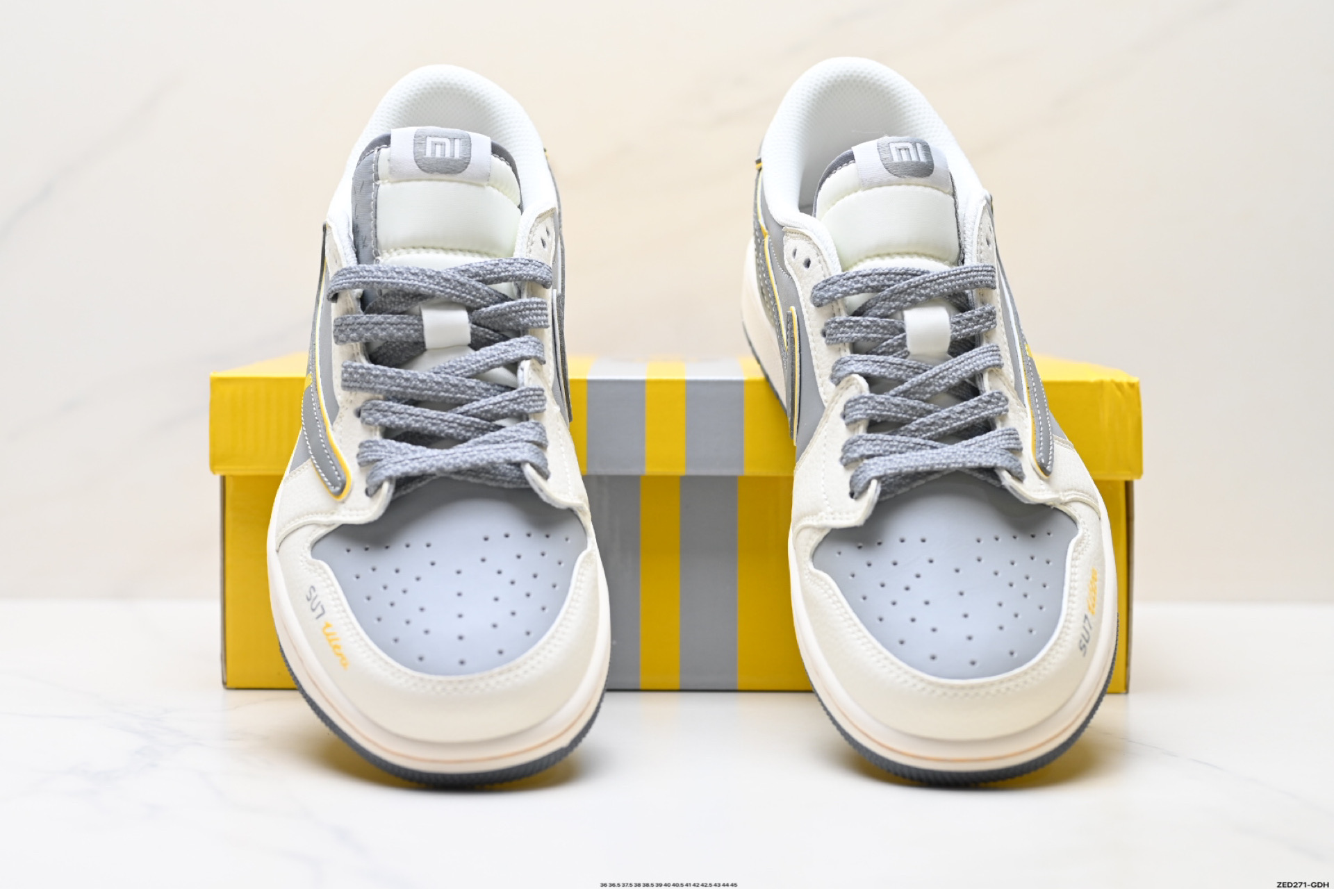 Nike Air Jordan 1 x Travis Scott AJ1倒勾 乔一倒钩 ‘DIY’定制 耐克 低帮文化篮球鞋 XX3168-200-High Quatity Cheap Brand wholesale wholesaler seller Clothes Bags handbags Sneakers Top Fashion Clothing Shoes from China Factory Chinese suppliers best Quality Beautiful Price Nike Air Jordan 1 x Travis Scott AJ1倒勾 乔一倒钩 ‘DIY’定制 耐克 低帮文化篮球鞋 XX3168-200