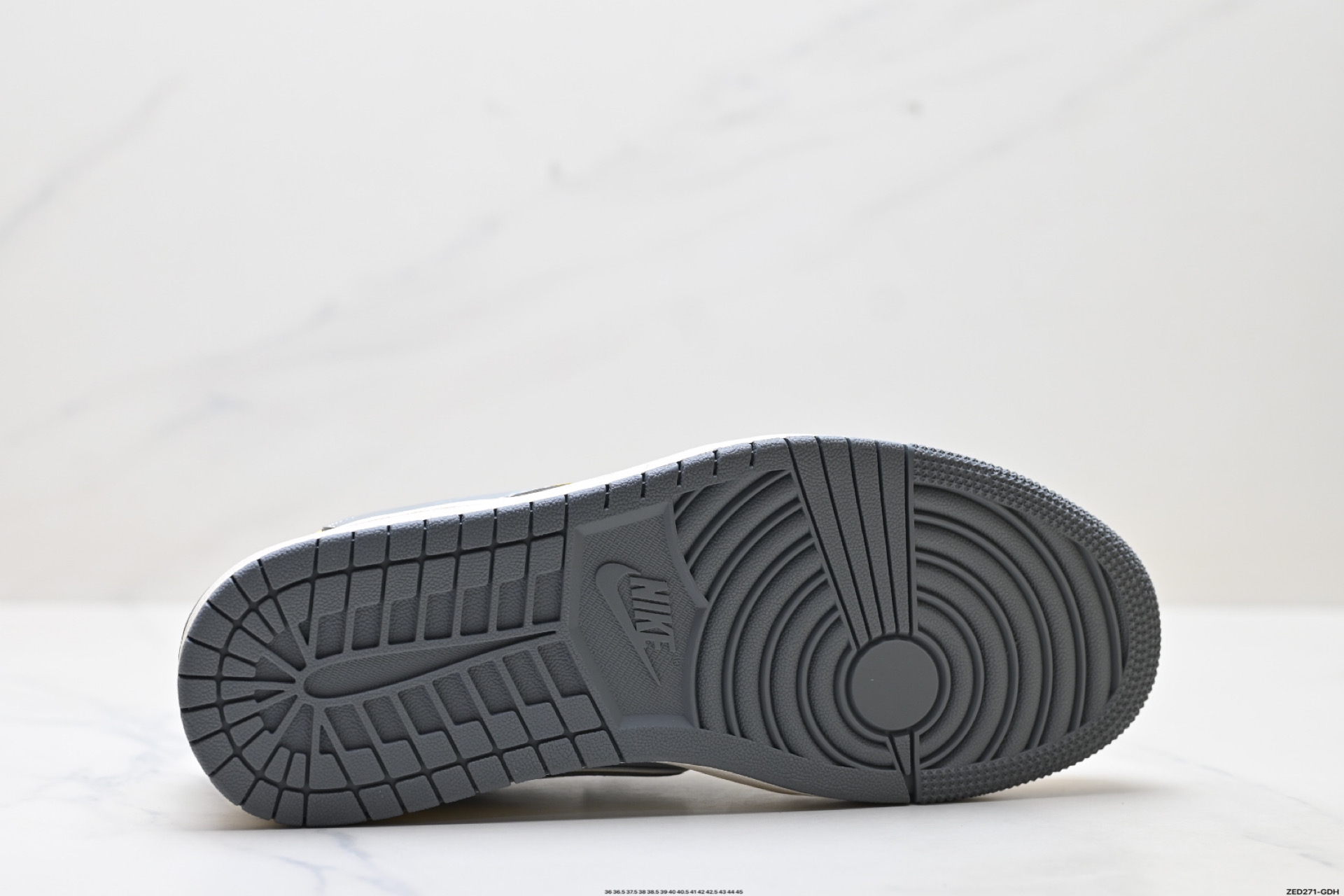 Nike Air Jordan 1 x Travis Scott AJ1倒勾 乔一倒钩 ‘DIY’定制 耐克 低帮文化篮球鞋 XX3168-200-High Quatity Cheap Brand wholesale wholesaler seller Clothes Bags handbags Sneakers Top Fashion Clothing Shoes from China Factory Chinese suppliers best Quality Beautiful Price Nike Air Jordan 1 x Travis Scott AJ1倒勾 乔一倒钩 ‘DIY’定制 耐克 低帮文化篮球鞋 XX3168-200