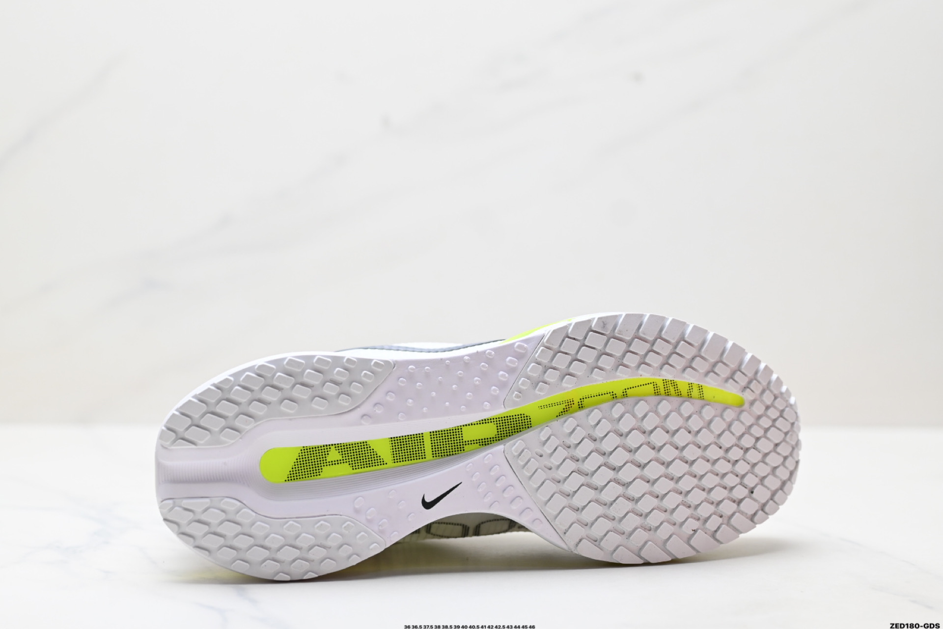 Nike Air Zoom Pegasus Premium 耐克 新款气垫缓震休闲跑步鞋  HQ2592-002