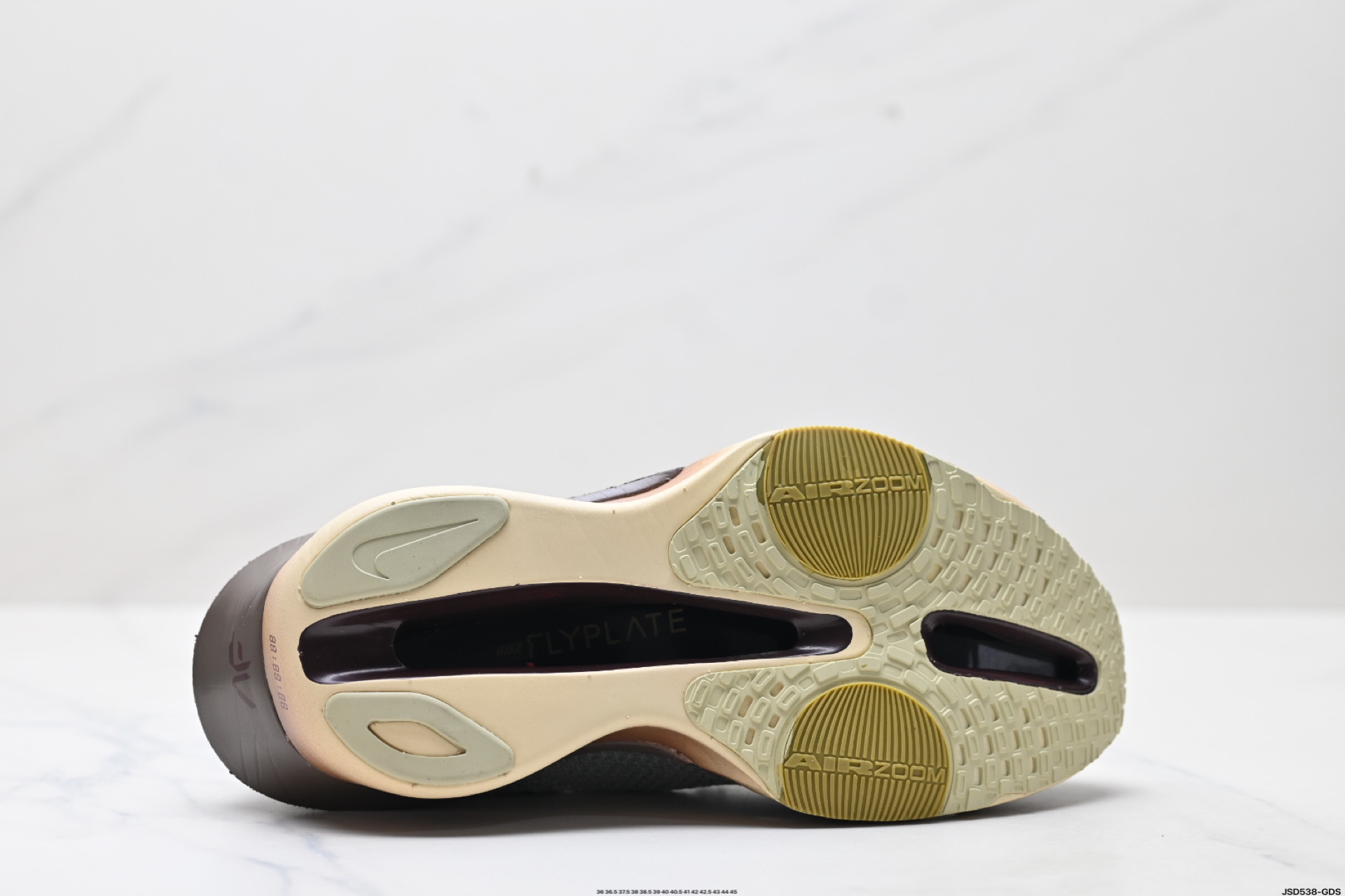 新品发布 Nike Air Zoom Alphafly NEXT%3 PROTO整体采用前作的设计语言 HV4318-320 新品发布 Nike Air Zoom Alphafly NEXT%3 PROTO整体采用前作的设计语言 HV4318-320