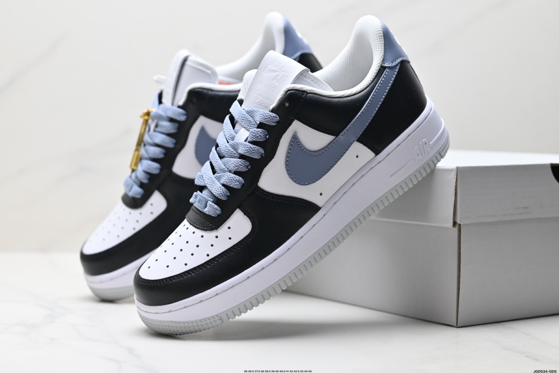 NIKE AIR FORCE 1‘07  FD9065-100