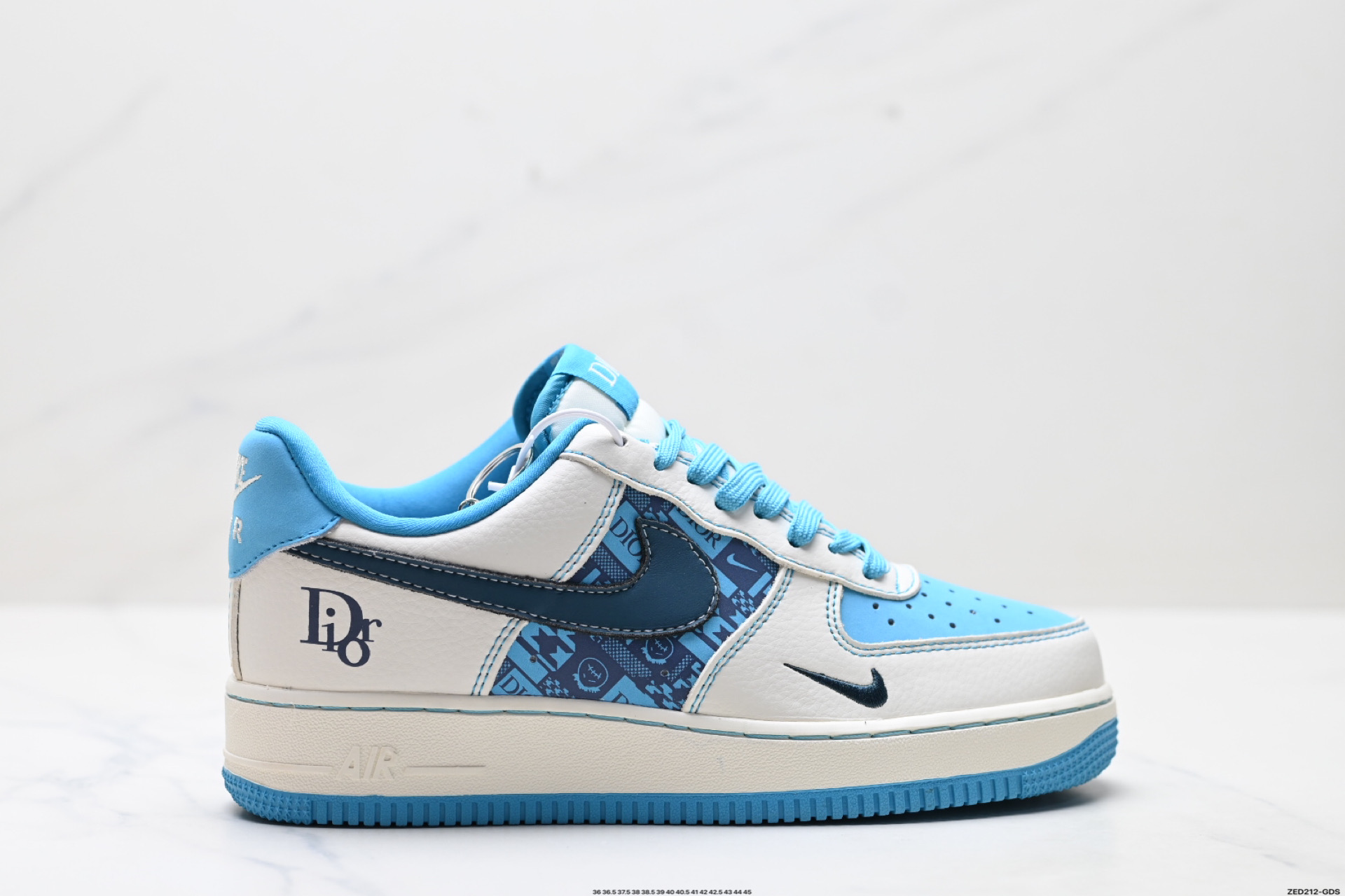 NIKE AIR FORCE 1‘07 KK1988-088 NIKE AIR FORCE 1‘07 KK1988-088
