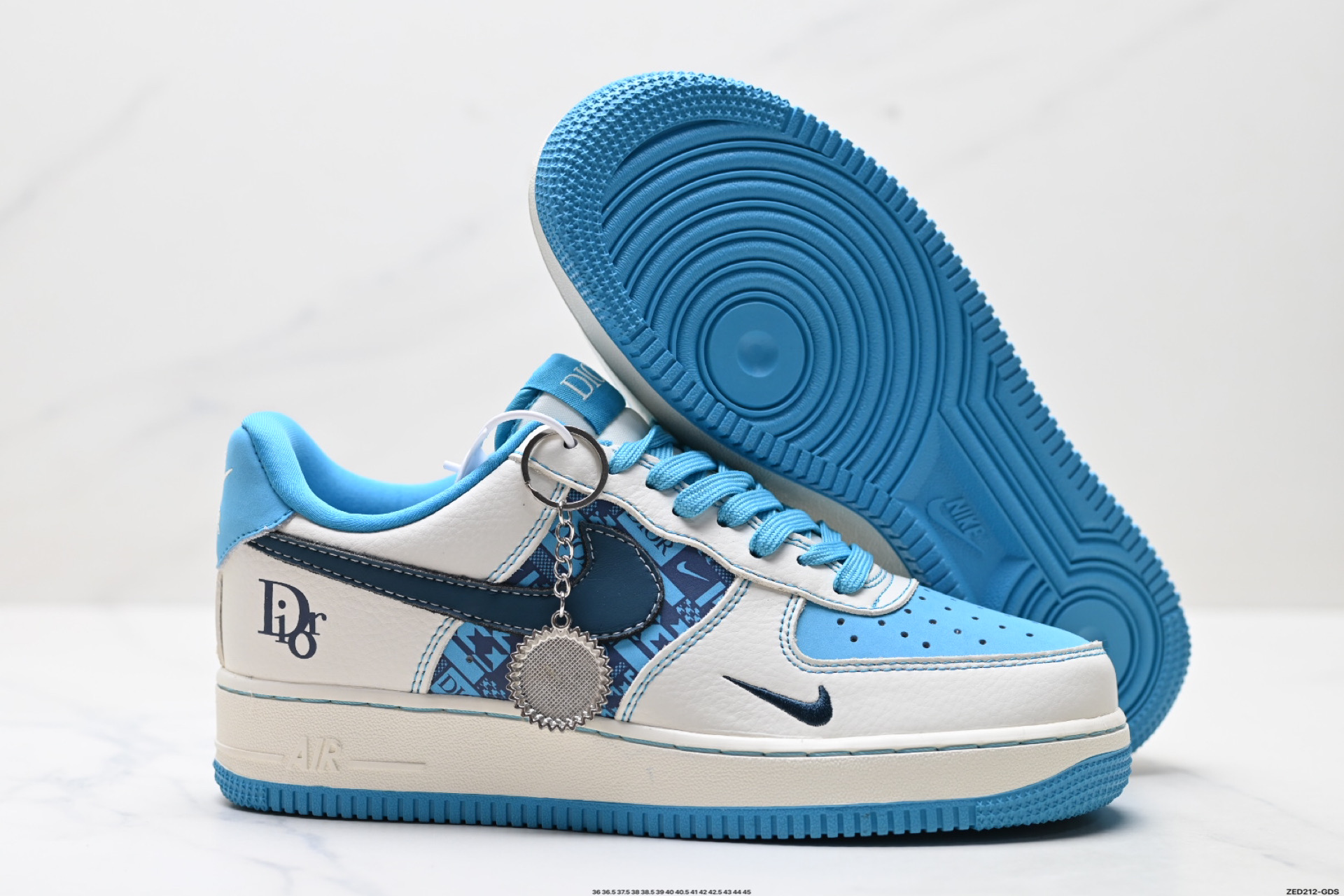 NIKE AIR FORCE 1‘07 KK1988-088 NIKE AIR FORCE 1‘07 KK1988-088