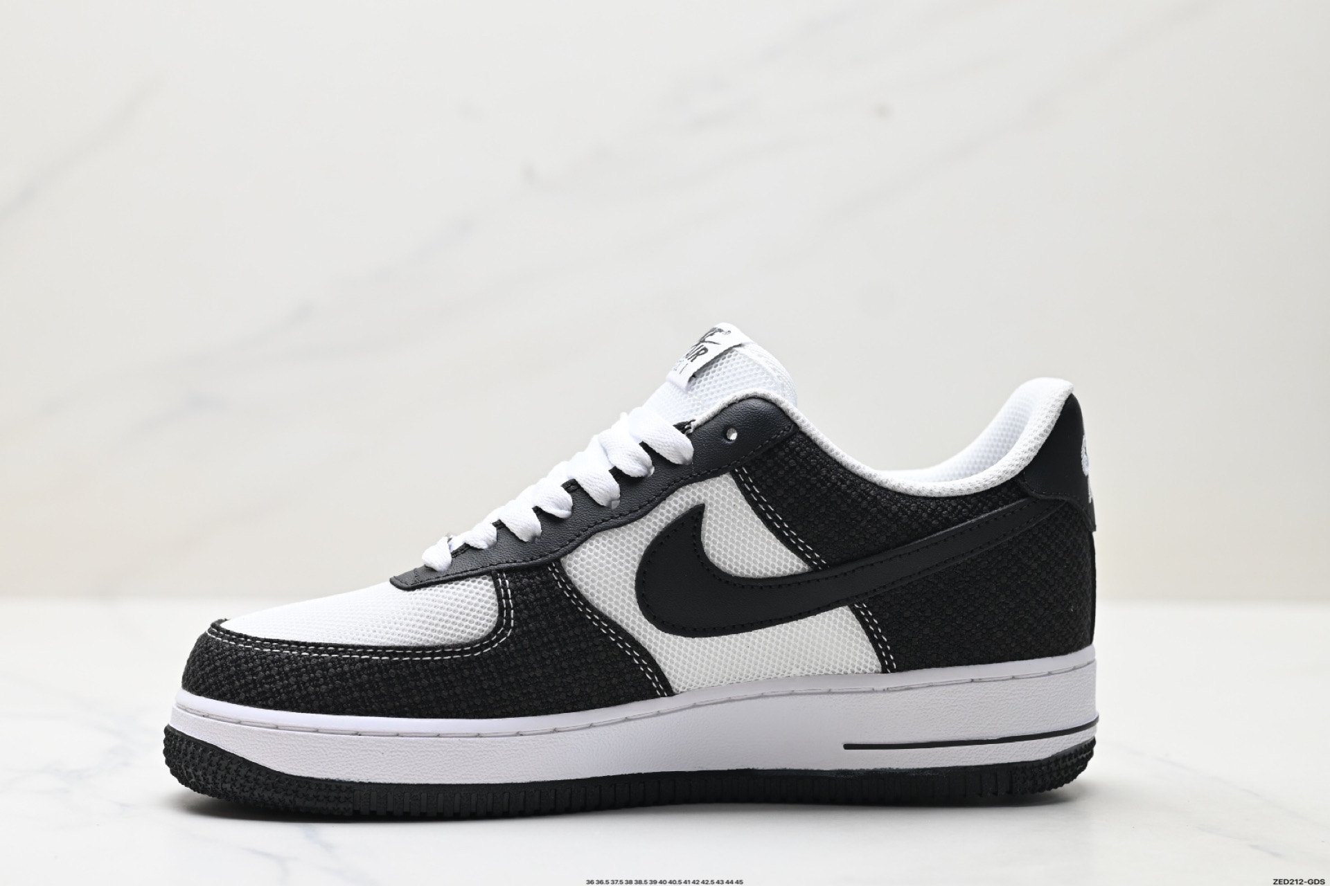 NIKE AIR FORCE 1‘07  ZH0316-091