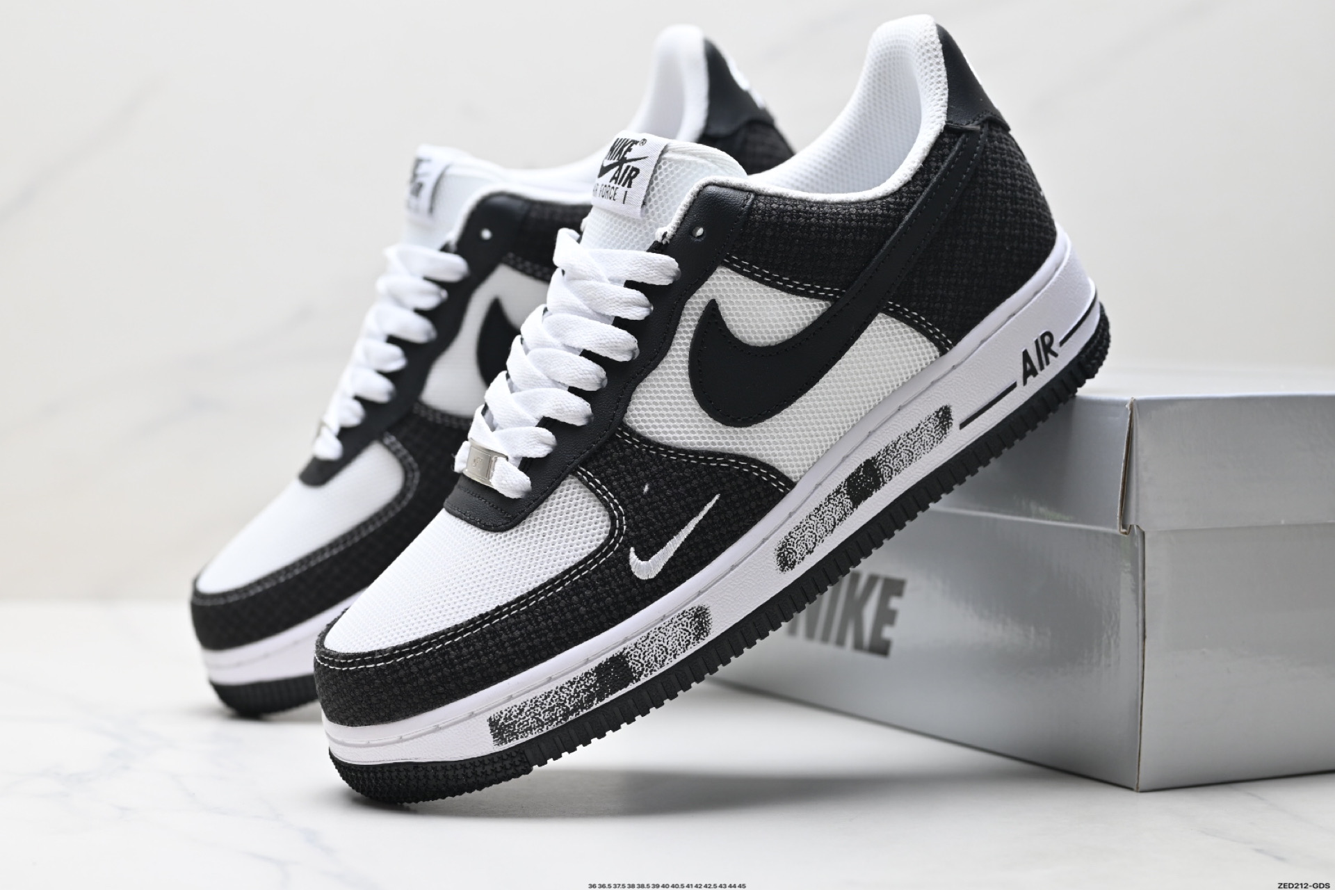 NIKE AIR FORCE 1‘07  ZH0316-091