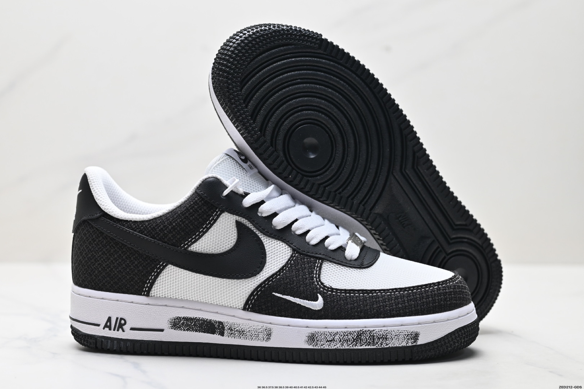 NIKE AIR FORCE 1‘07  ZH0316-091