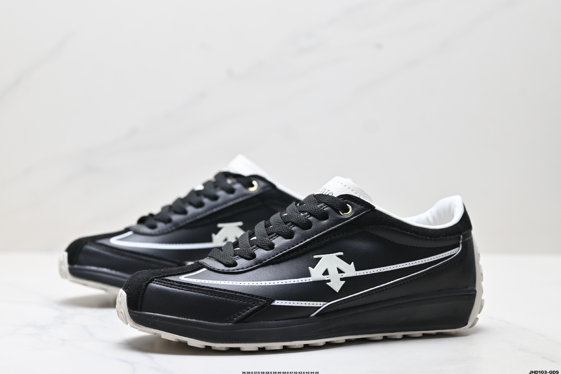 迪桑特DESCENTE 舒适百搭 防滑耐磨 低帮 生活休闲鞋 SP353LCR76