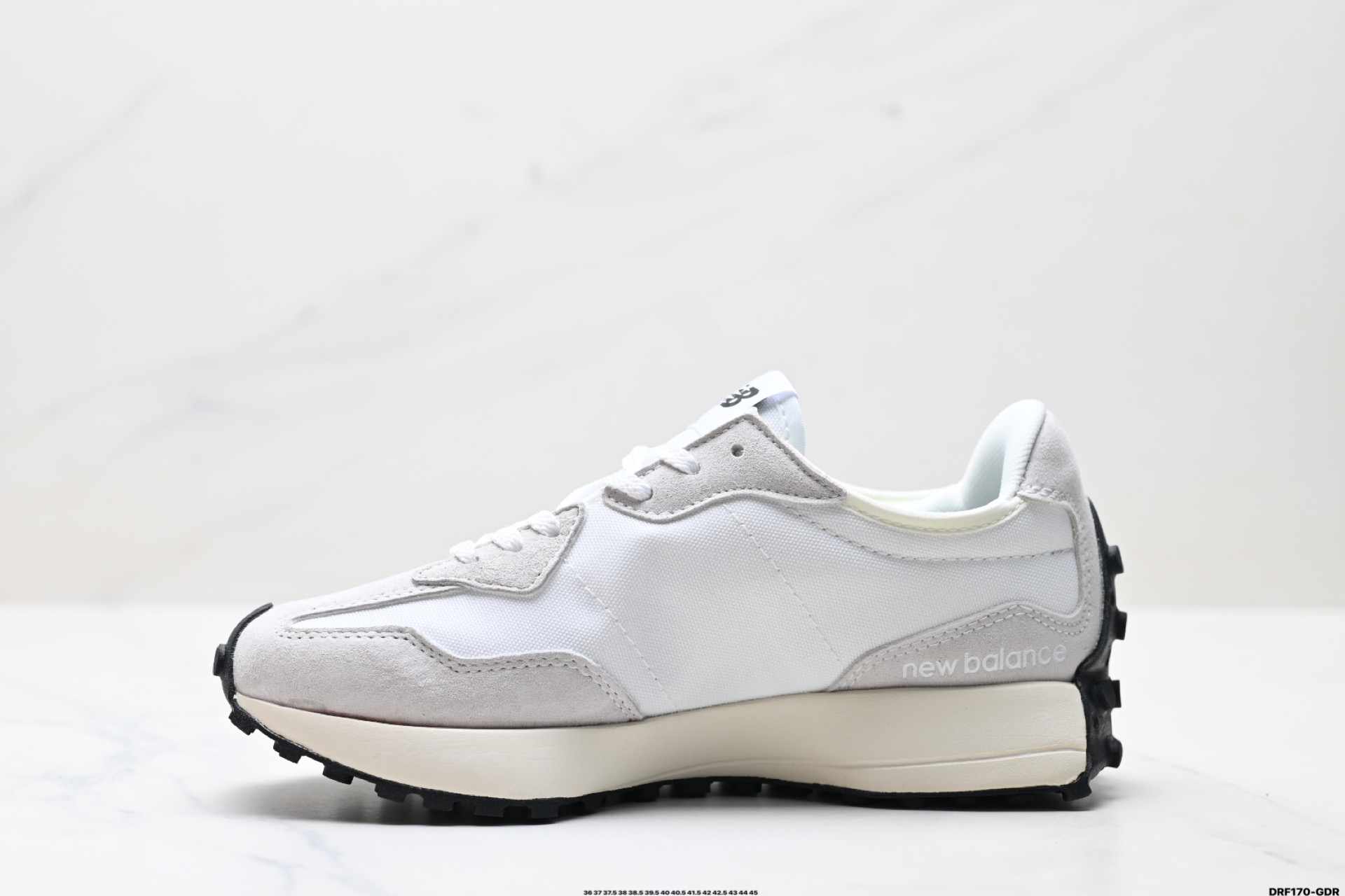 💰145
真标✅New Balance 327系列 复古休闲运动慢跑鞋 以更纯粹的复古风格设计打造的全新造型 侧身还以解构设计 将 N 字标志以做旧压花样式呈现
官方货号:U327WCD
尺码:36 37 37.5 38 38.5 39.5 40 40.5 41.5 42 42.5 43 44 45
ID:DRF170-GDR
