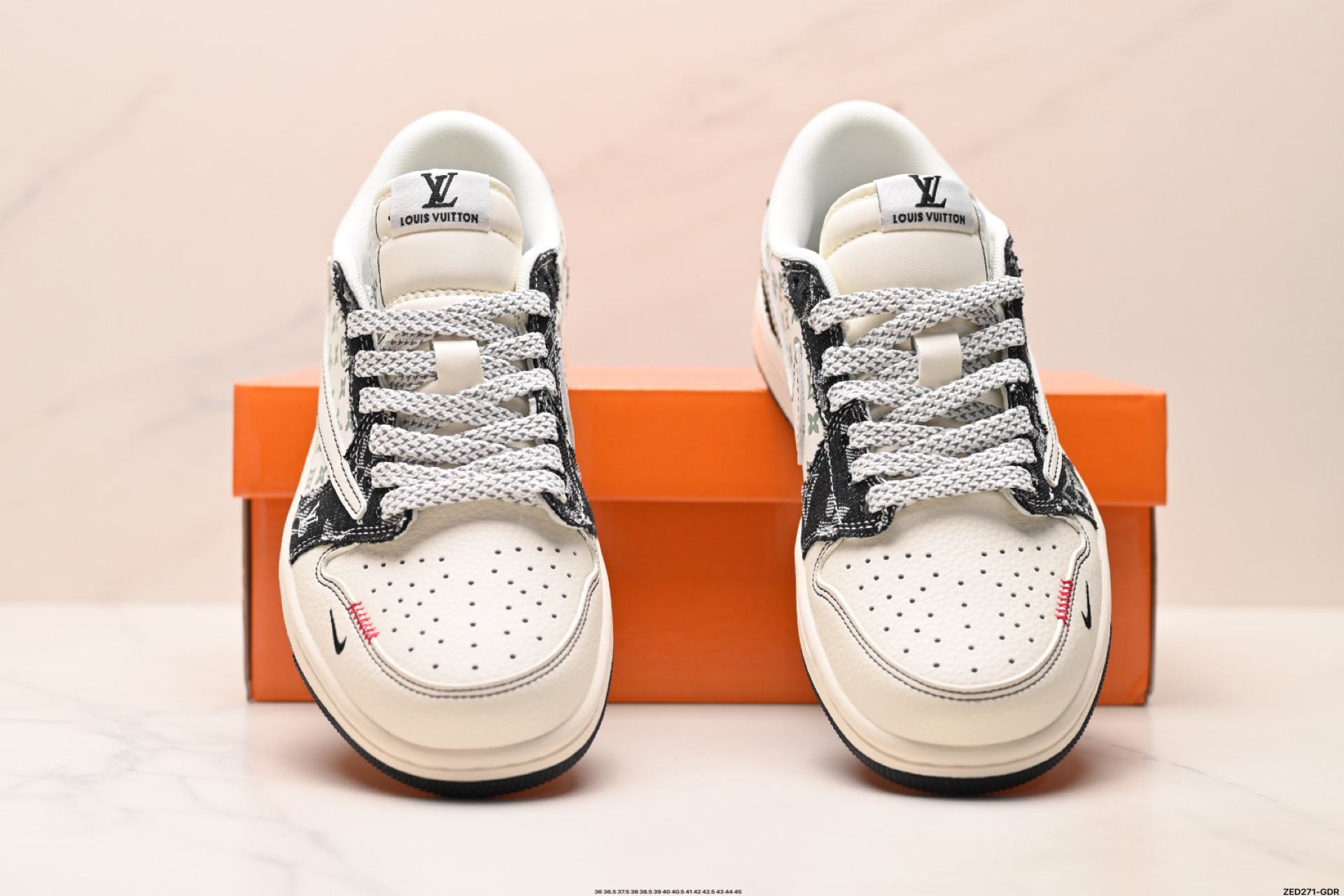 Nike Air Jordan 1 x Travis Scott AJ1倒勾 乔一倒钩 ‘DIY’定制 耐克 低帮文化篮球鞋  YX5066-327