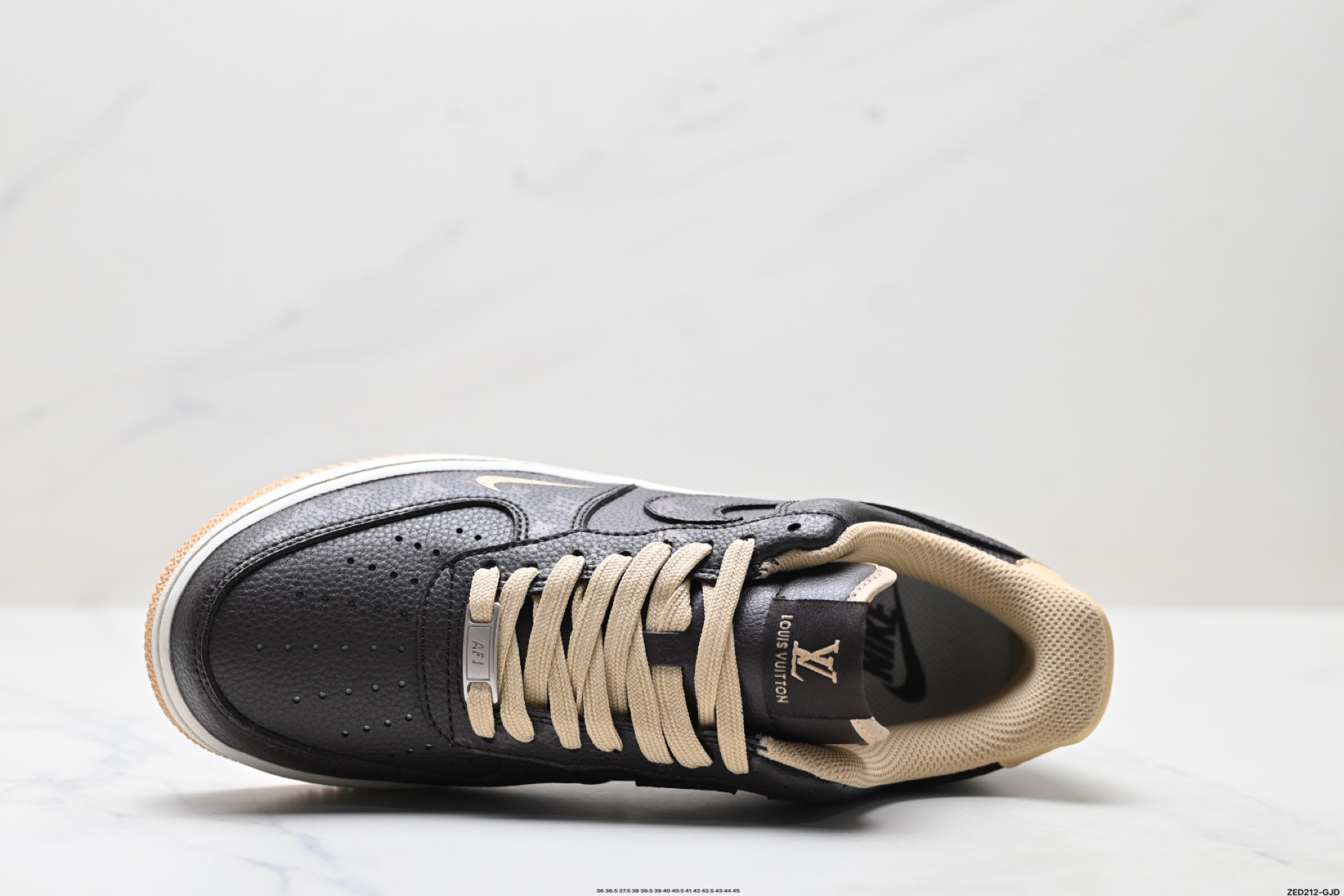 NIKE AIR FORCE 1‘07 LW9279-007 NIKE AIR FORCE 1‘07 LW9279-007