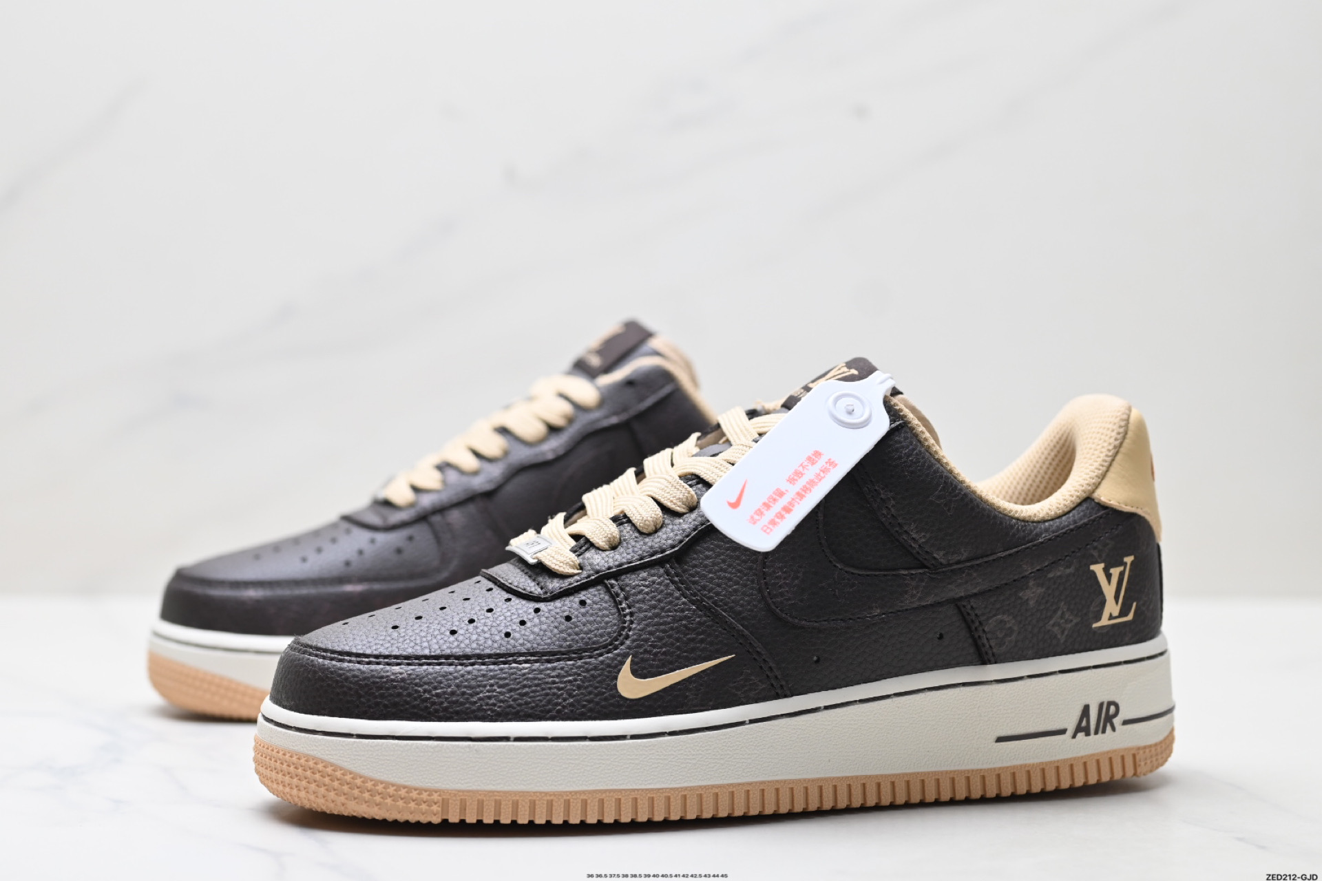 NIKE AIR FORCE 1‘07 LW9279-007 NIKE AIR FORCE 1‘07 LW9279-007