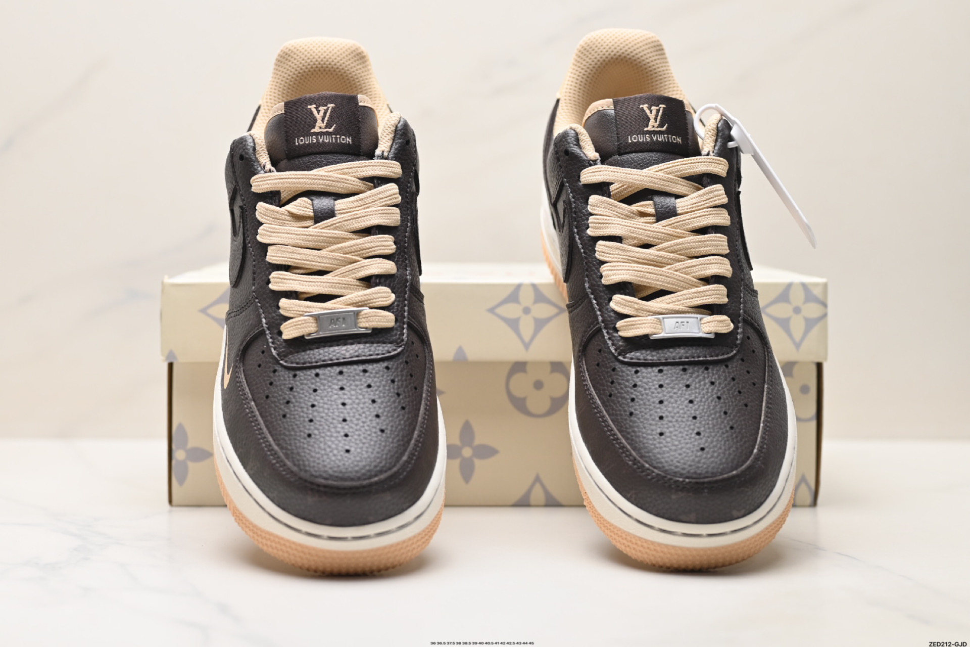 NIKE AIR FORCE 1‘07 LW9279-007 NIKE AIR FORCE 1‘07 LW9279-007