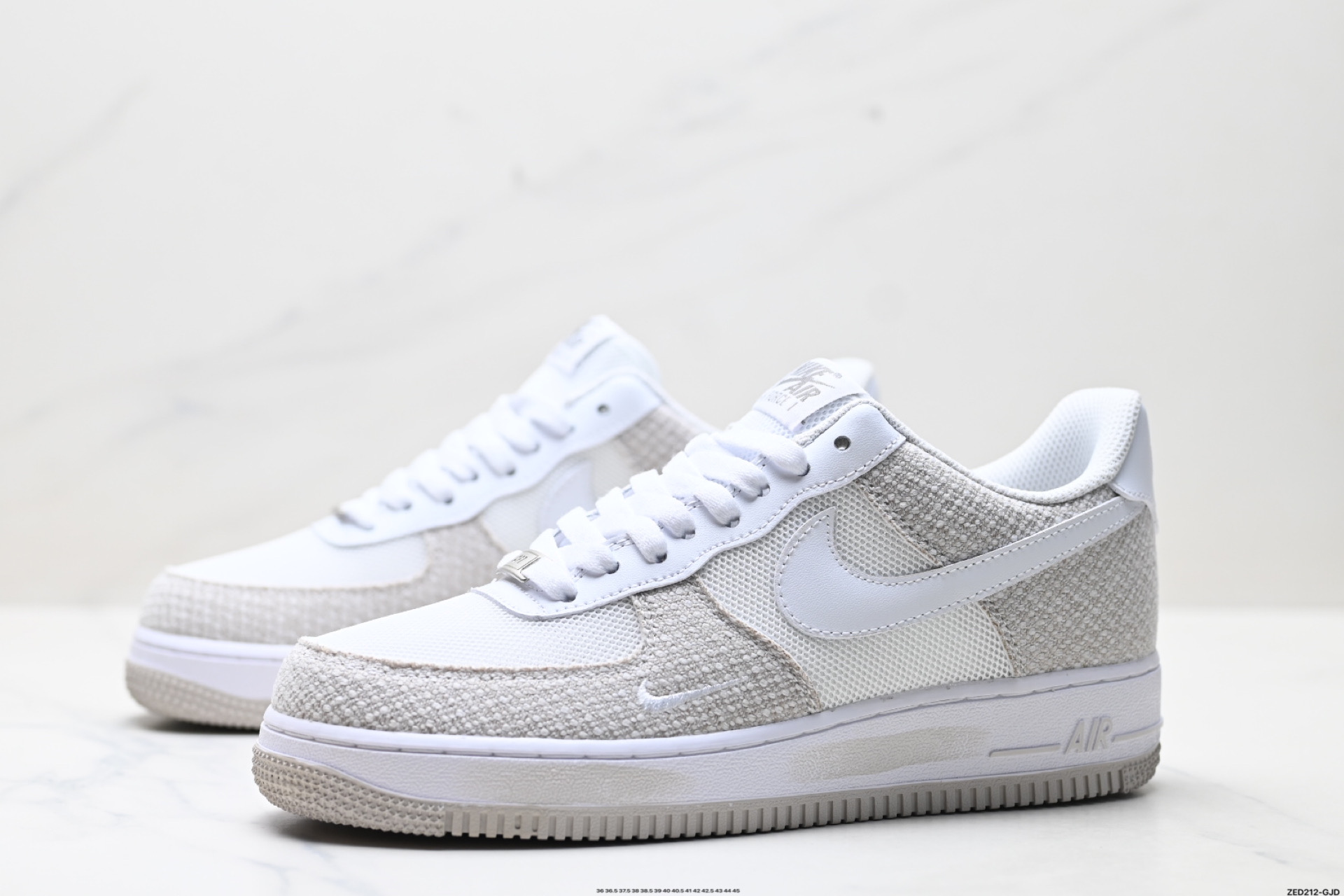 NIKE AIR FORCE 1‘07  ZH0316-092