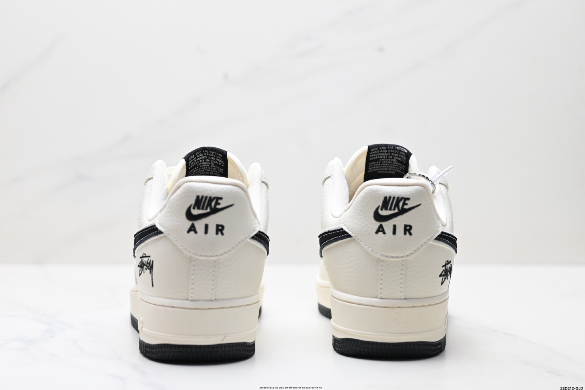 NIKE AIR FORCE 1‘07  KK1988-093